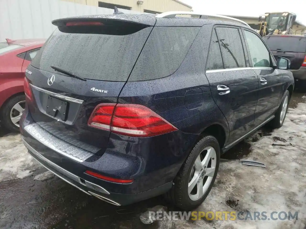 4 Photograph of a damaged car 4JGDA5GB0KB205596 MERCEDES-BENZ GLE-CLASS 2019