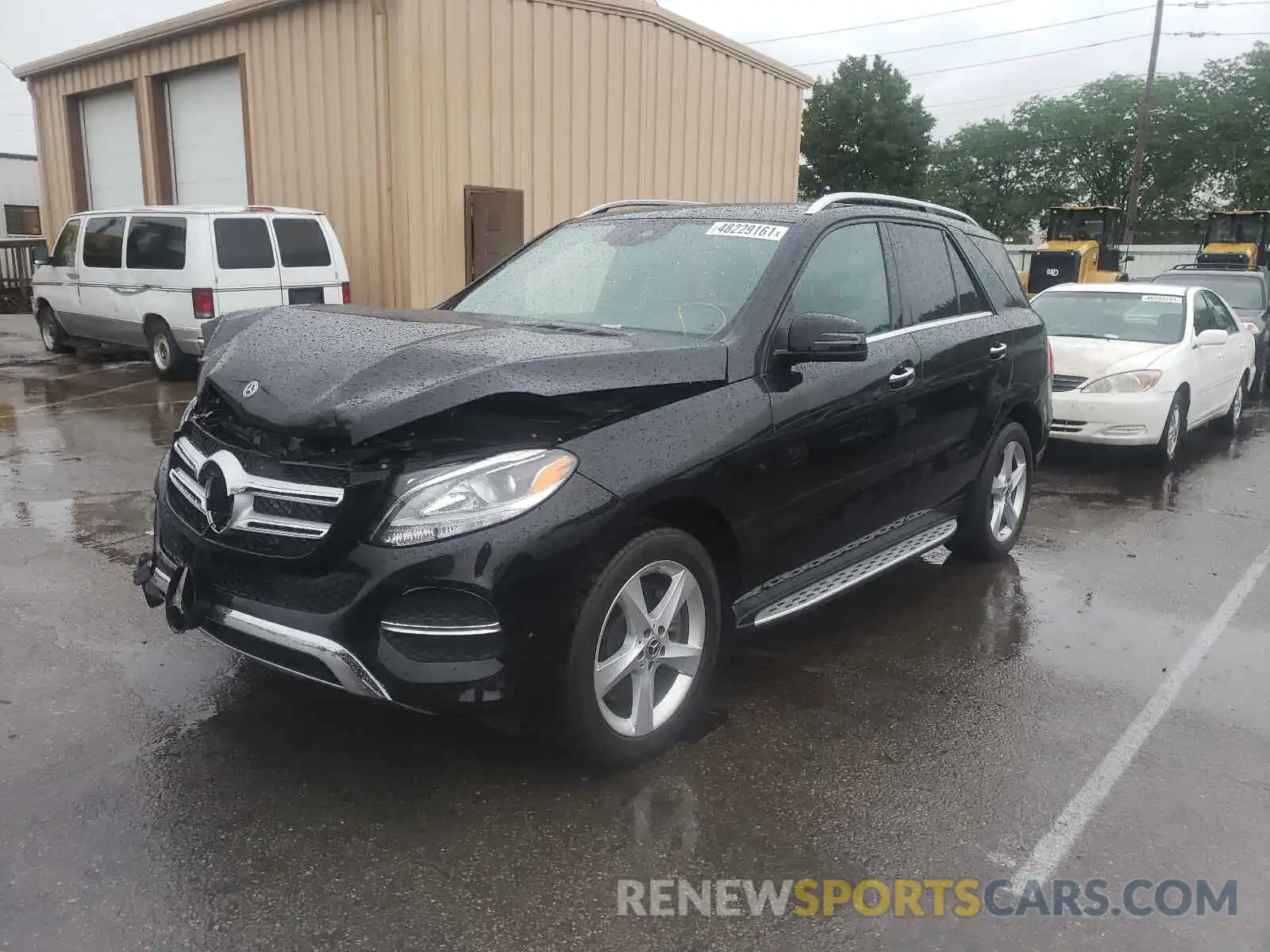 2 Photograph of a damaged car 4JGDA5GB0KB207526 MERCEDES-BENZ GLE-CLASS 2019