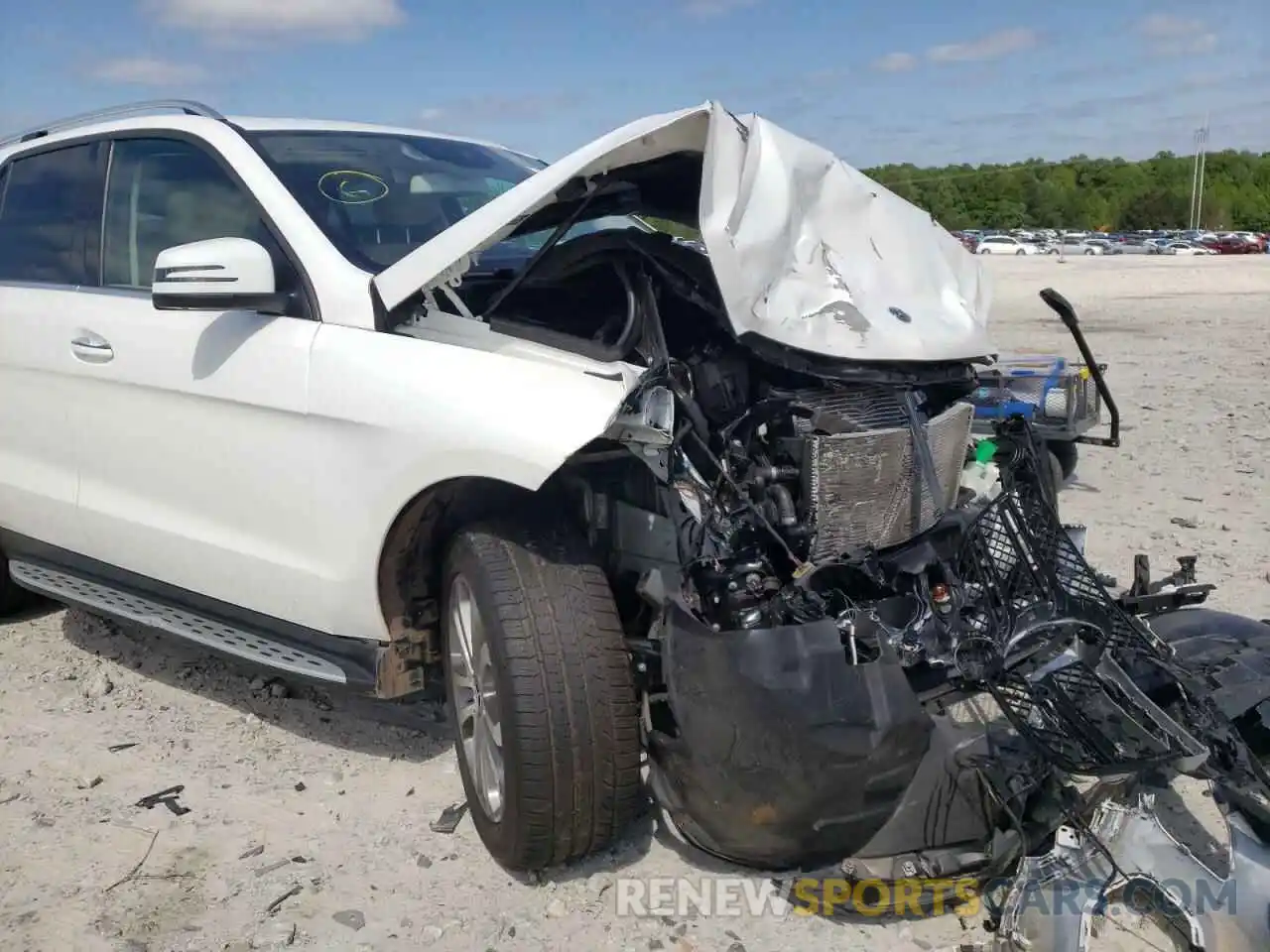 9 Photograph of a damaged car 4JGDA5GB0KB209440 MERCEDES-BENZ GLE-CLASS 2019