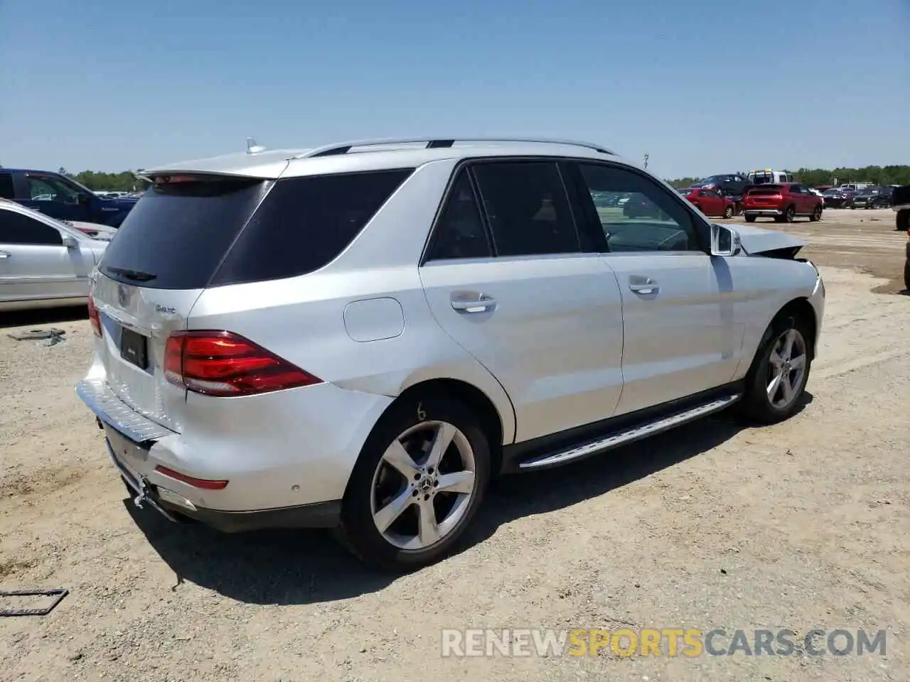 4 Photograph of a damaged car 4JGDA5GB1KB209558 MERCEDES-BENZ GLE-CLASS 2019