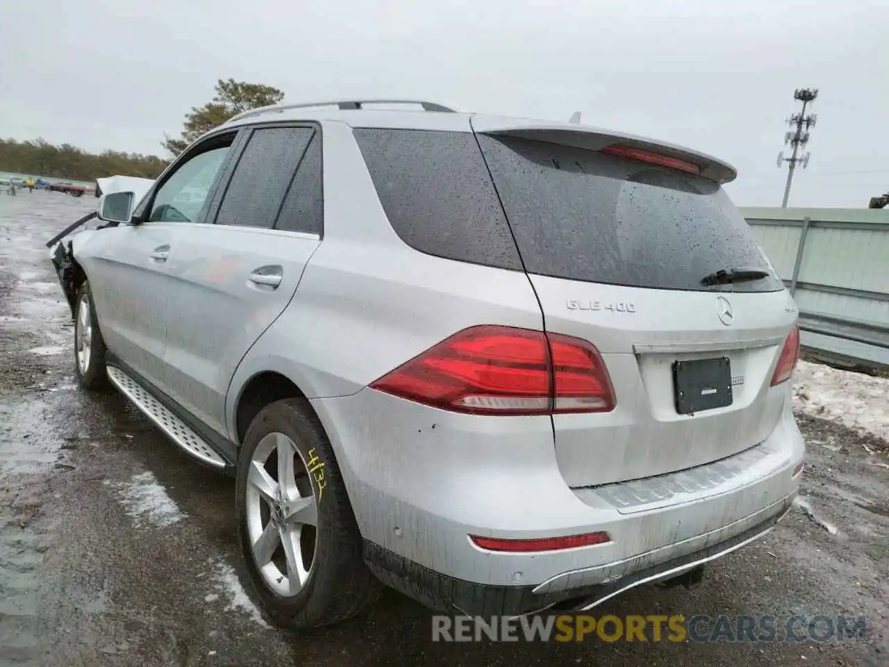 3 Photograph of a damaged car 4JGDA5GB1KB212007 MERCEDES-BENZ GLE-CLASS 2019