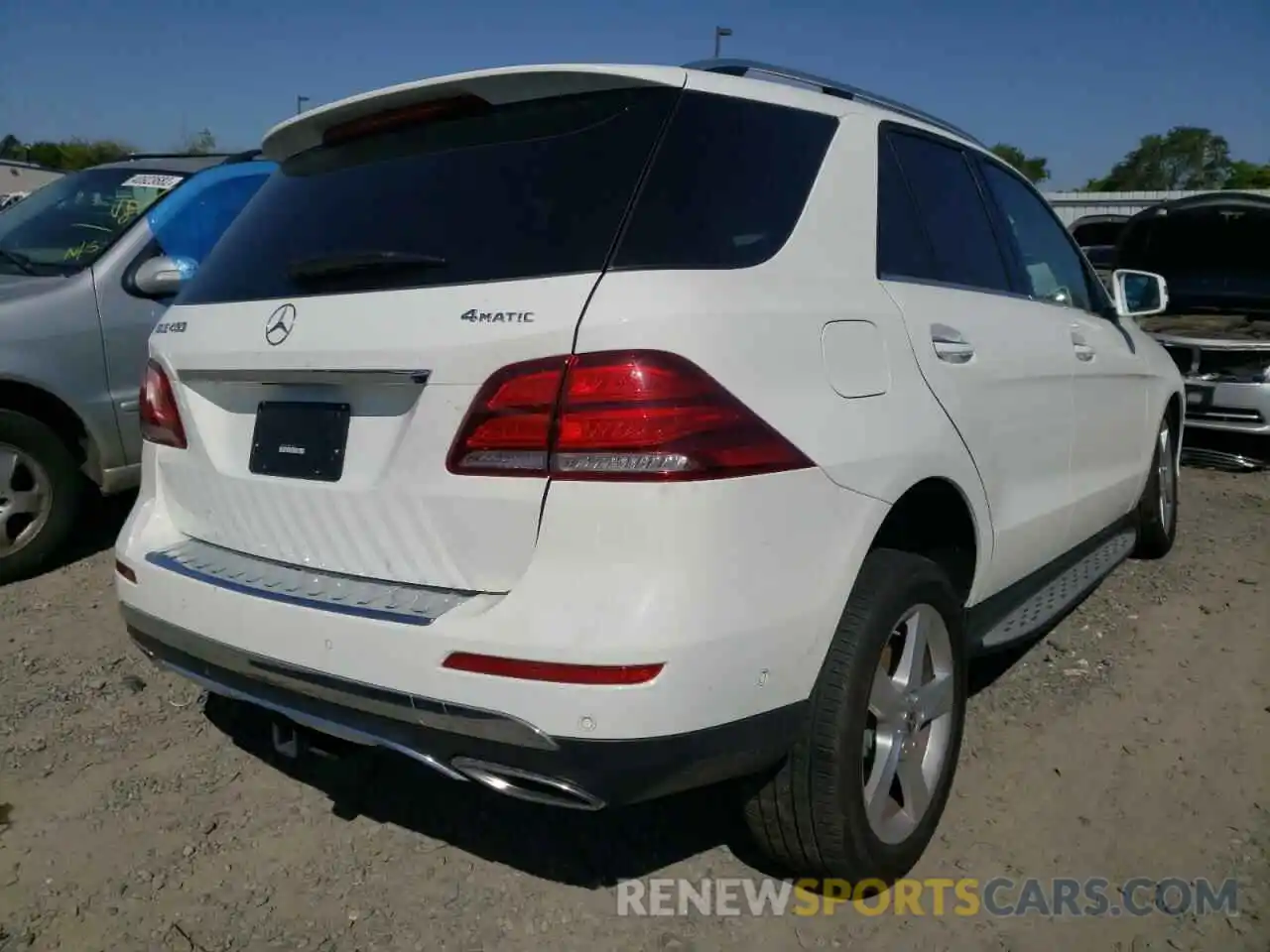 4 Photograph of a damaged car 4JGDA5GB1KB214338 MERCEDES-BENZ GLE-CLASS 2019