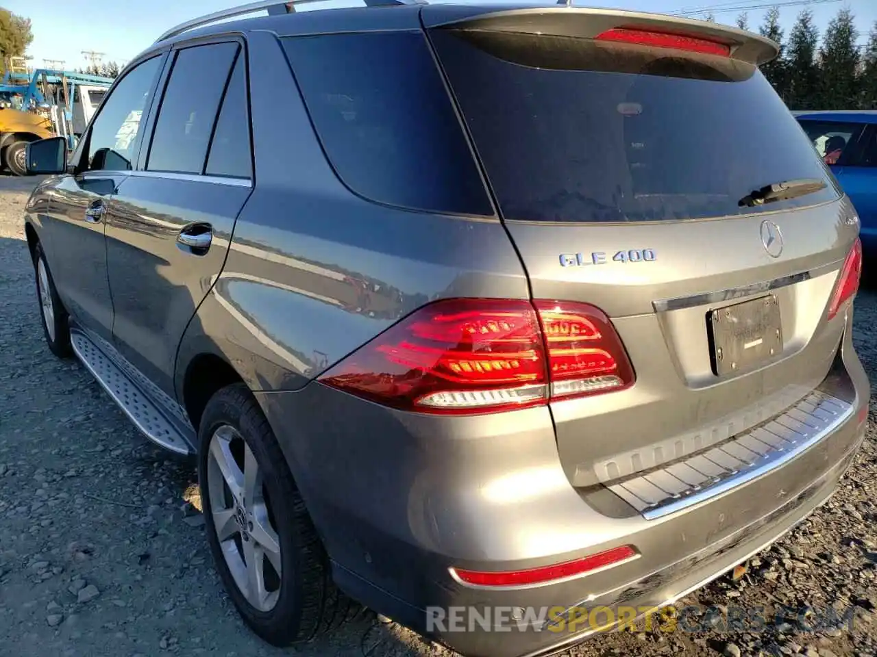 3 Photograph of a damaged car 4JGDA5GB2KB212114 MERCEDES-BENZ GLE-CLASS 2019