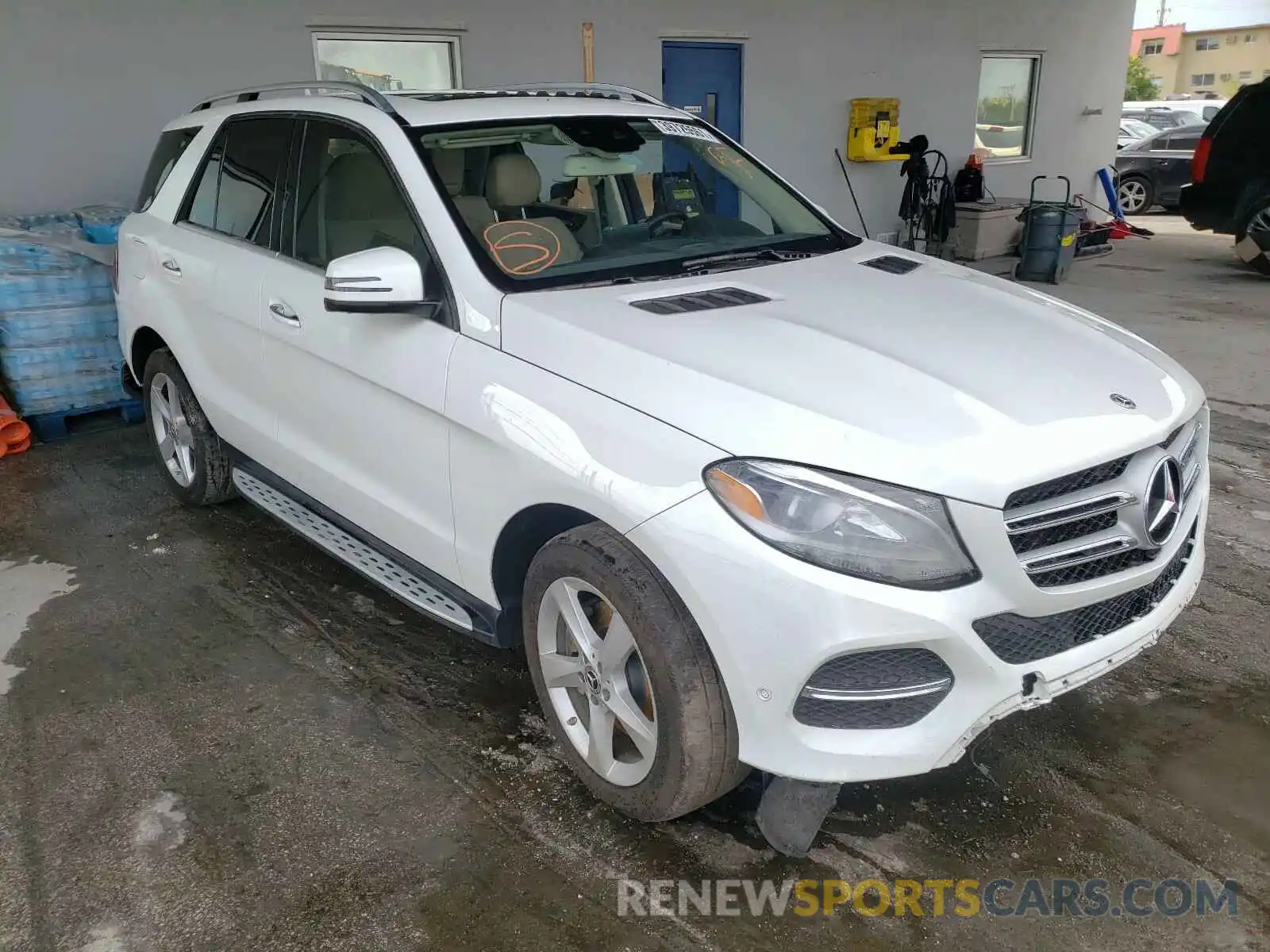 1 Фотография поврежденного автомобиля 4JGDA5GB2KB215756 MERCEDES-BENZ GLE-CLASS 2019