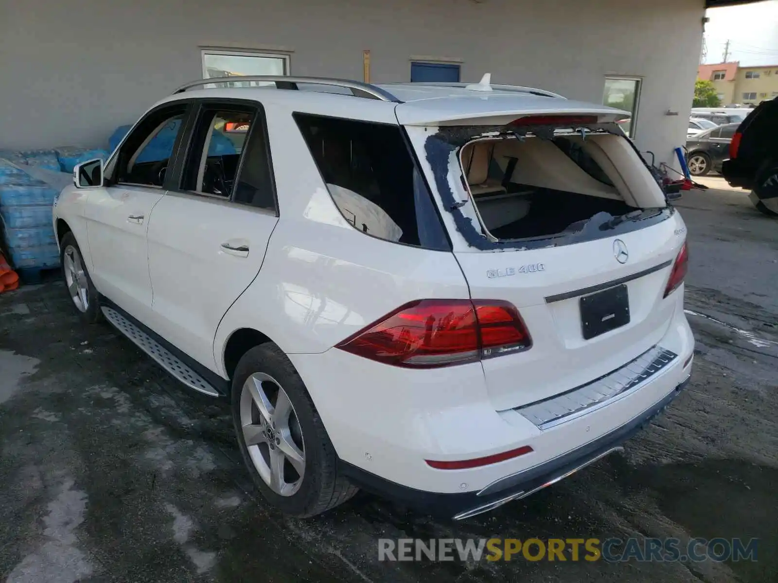 3 Photograph of a damaged car 4JGDA5GB2KB215756 MERCEDES-BENZ GLE-CLASS 2019