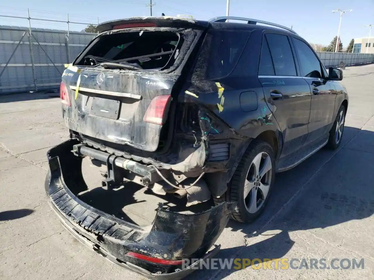 4 Photograph of a damaged car 4JGDA5GB3KB205480 MERCEDES-BENZ GLE-CLASS 2019