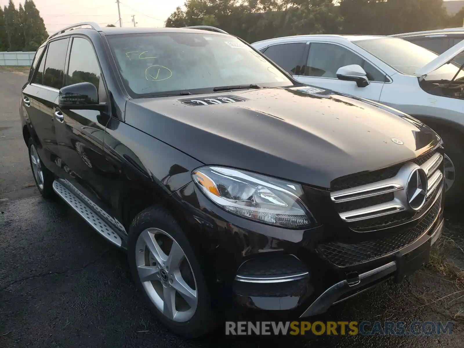 1 Photograph of a damaged car 4JGDA5GB3KB208573 MERCEDES-BENZ GLE-CLASS 2019