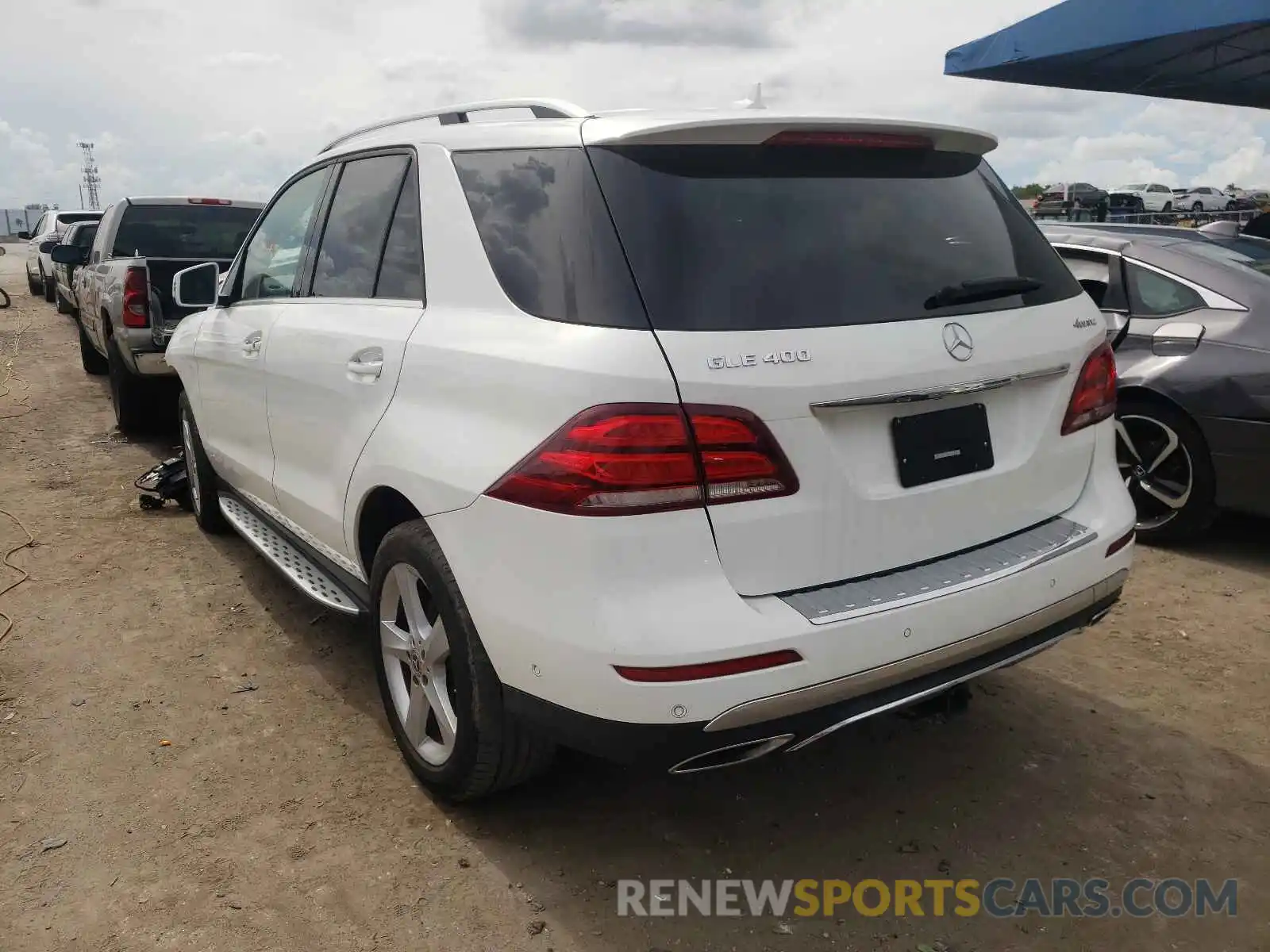 3 Photograph of a damaged car 4JGDA5GB5KB207523 MERCEDES-BENZ GLE-CLASS 2019