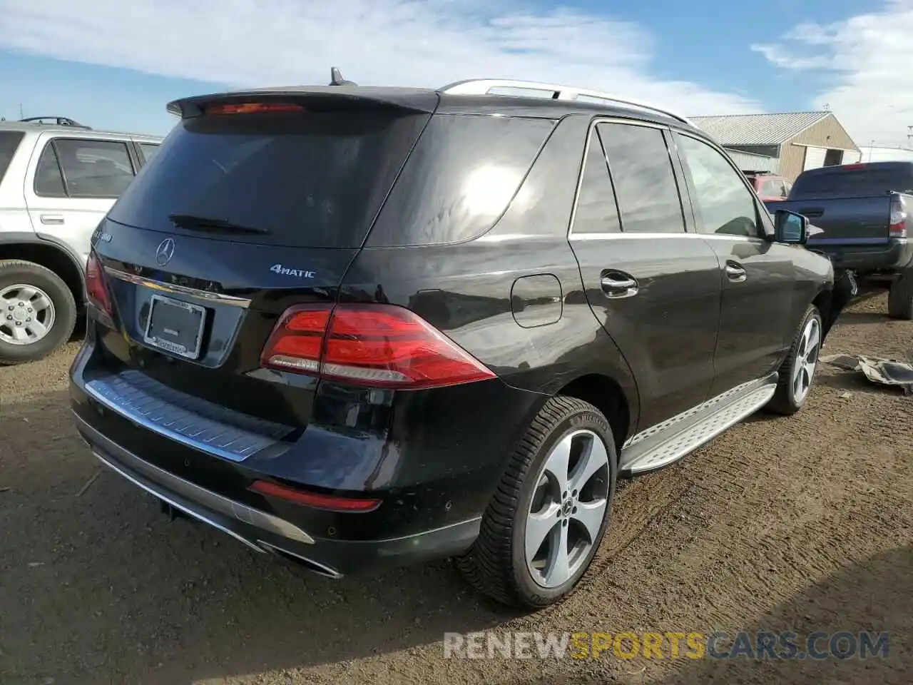 4 Photograph of a damaged car 4JGDA5GB5KB210809 MERCEDES-BENZ GLE-CLASS 2019