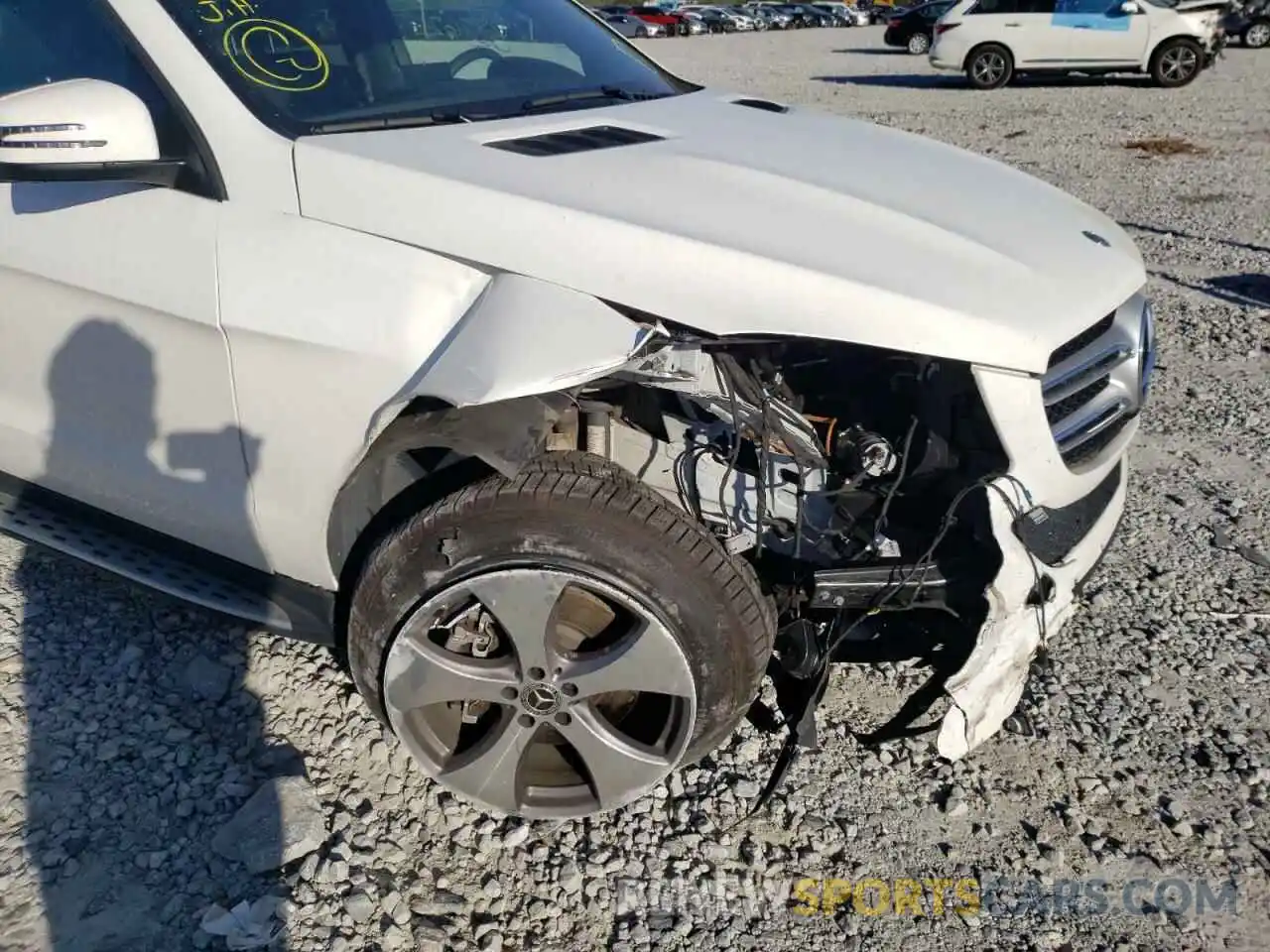 9 Photograph of a damaged car 4JGDA5GB5KB213242 MERCEDES-BENZ GLE-CLASS 2019