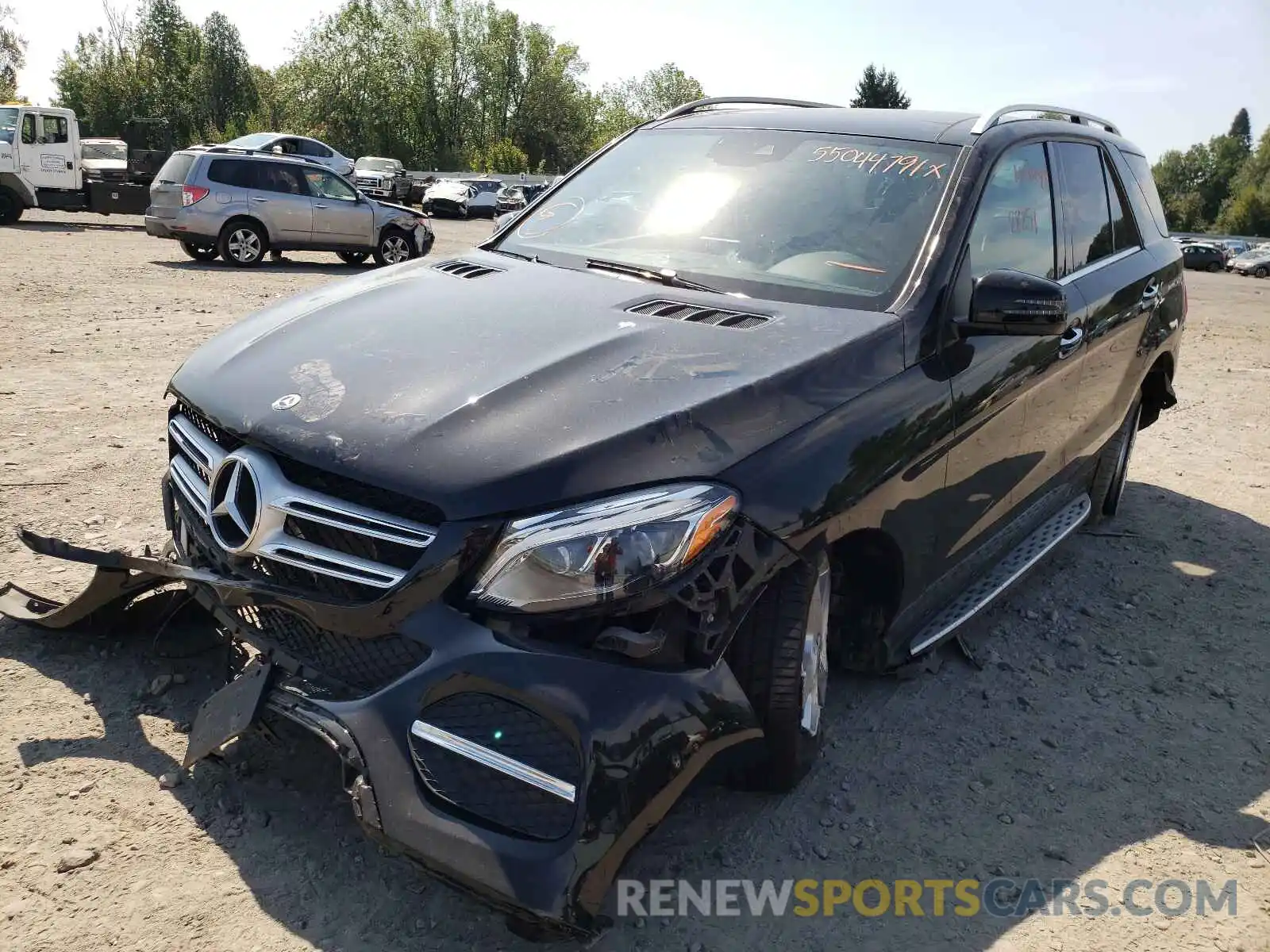 2 Photograph of a damaged car 4JGDA5GB5KB214164 MERCEDES-BENZ GLE-CLASS 2019