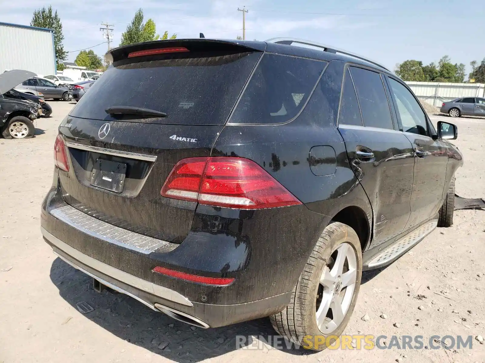 4 Photograph of a damaged car 4JGDA5GB5KB214164 MERCEDES-BENZ GLE-CLASS 2019