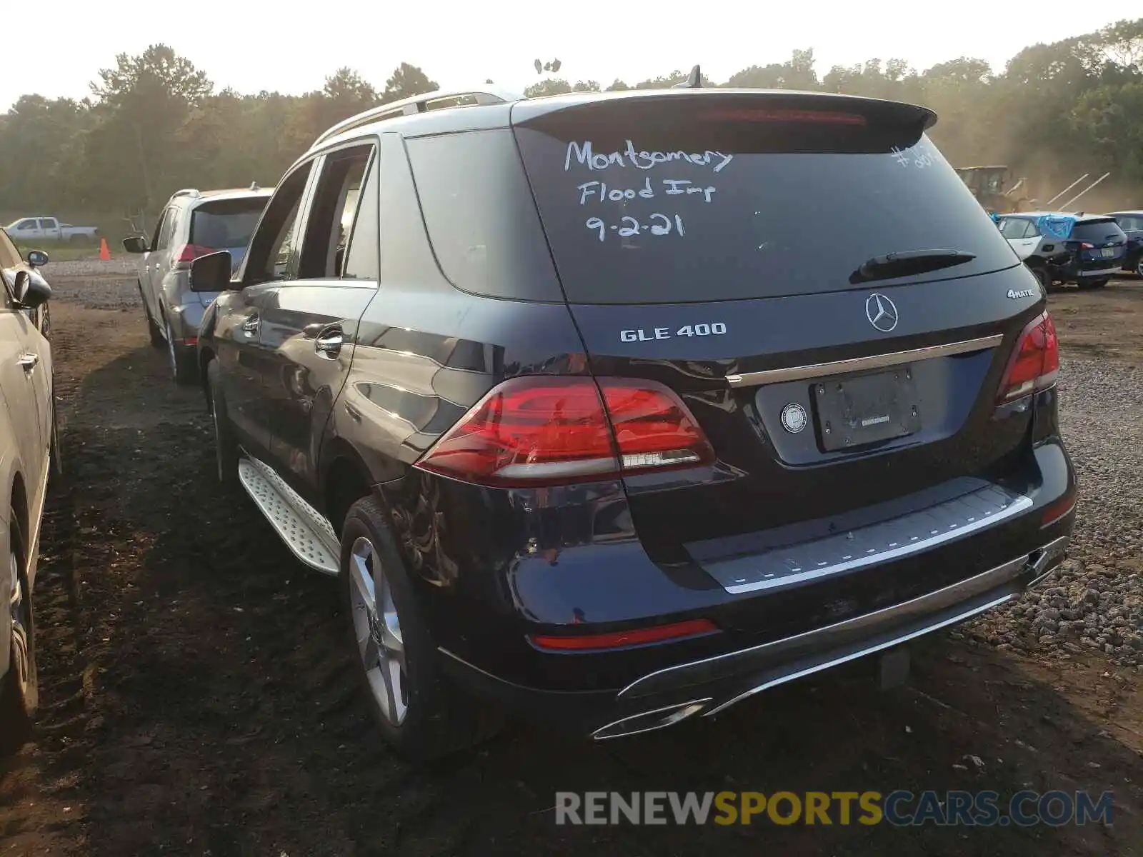 3 Photograph of a damaged car 4JGDA5GB5KB215668 MERCEDES-BENZ GLE-CLASS 2019