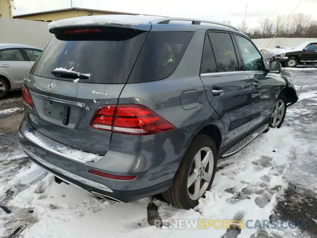 4 Photograph of a damaged car 4JGDA5GB5KB218926 MERCEDES-BENZ GLE-CLASS 2019