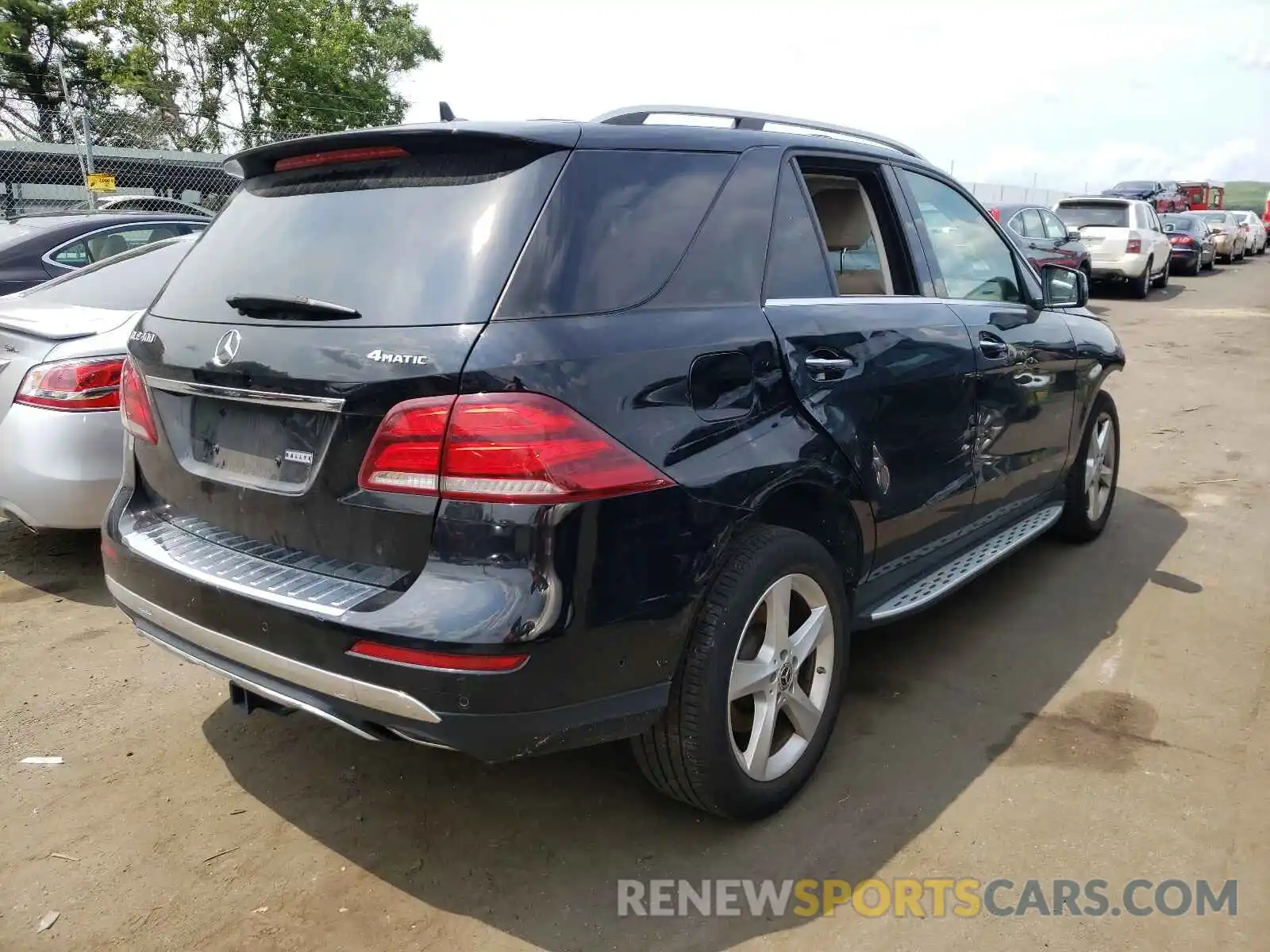 4 Photograph of a damaged car 4JGDA5GB6KB208907 MERCEDES-BENZ GLE-CLASS 2019