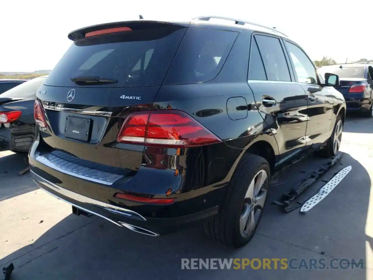 4 Photograph of a damaged car 4JGDA5GB7KB210326 MERCEDES-BENZ GLE-CLASS 2019