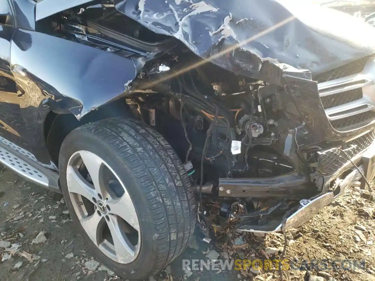 9 Photograph of a damaged car 4JGDA5GB8KB206494 MERCEDES-BENZ GLE-CLASS 2019