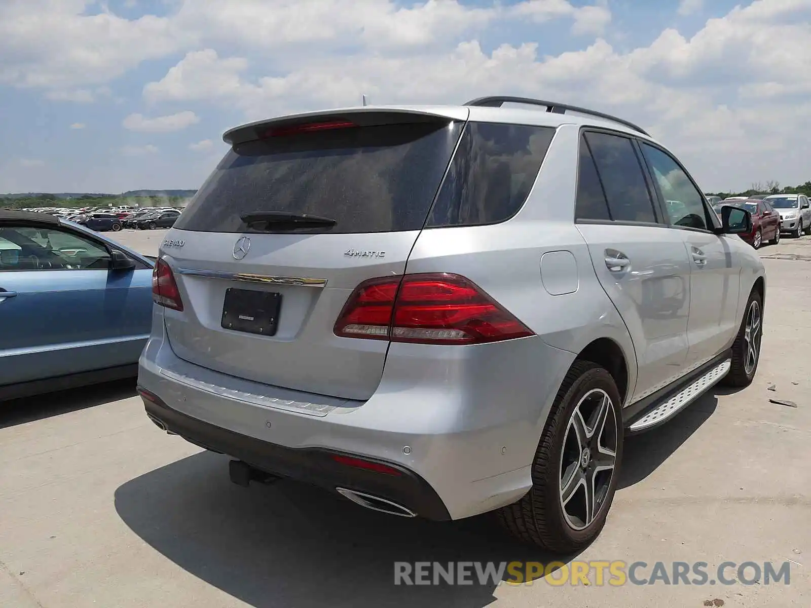 4 Photograph of a damaged car 4JGDA5GB8KB207936 MERCEDES-BENZ GLE-CLASS 2019