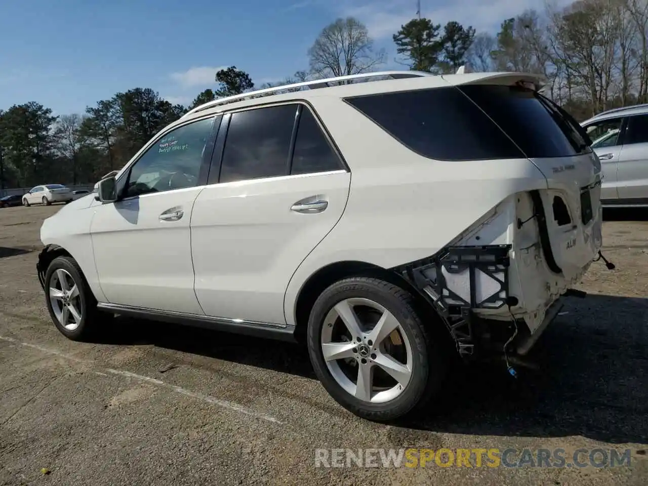 2 Photograph of a damaged car 4JGDA5GBXKB206349 MERCEDES-BENZ GLE-CLASS 2019