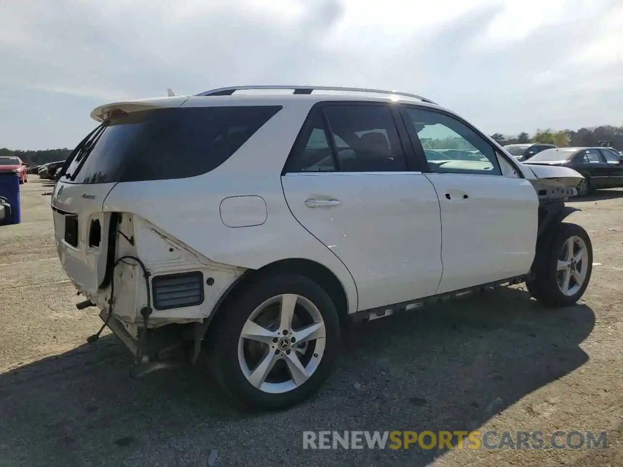 3 Photograph of a damaged car 4JGDA5GBXKB206349 MERCEDES-BENZ GLE-CLASS 2019