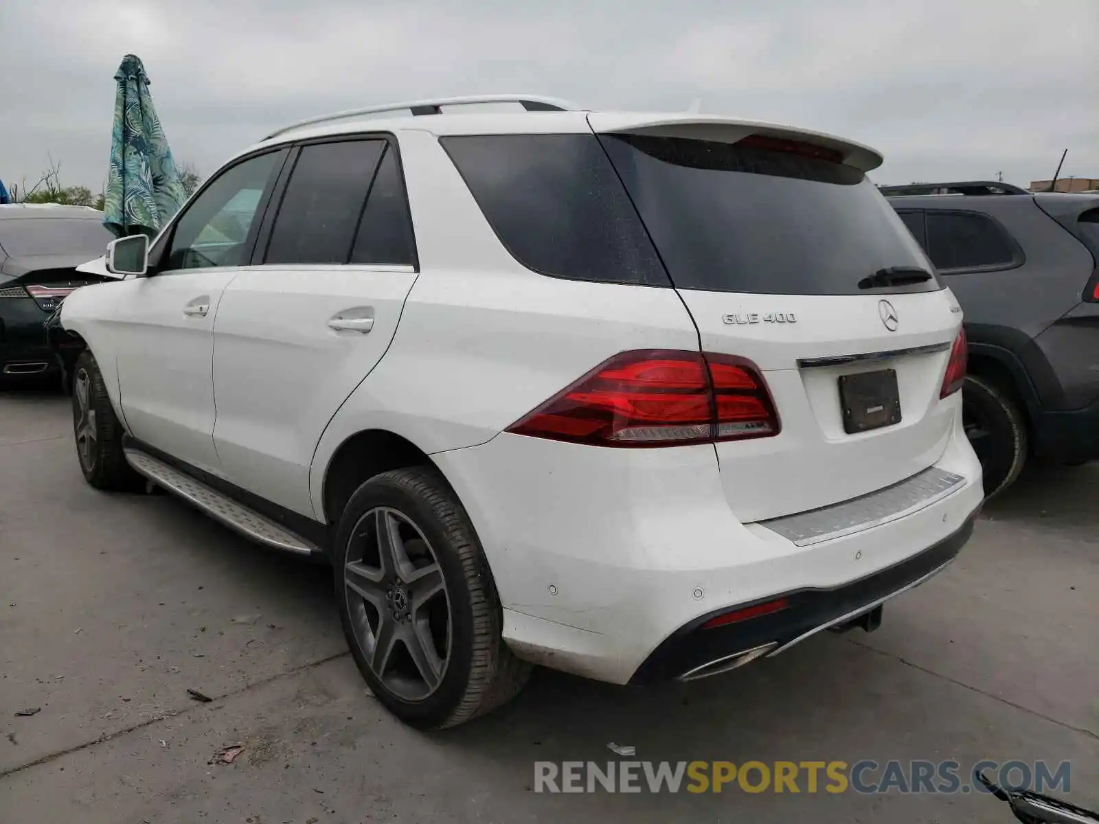 3 Photograph of a damaged car 4JGDA5GBXKB206612 MERCEDES-BENZ GLE-CLASS 2019