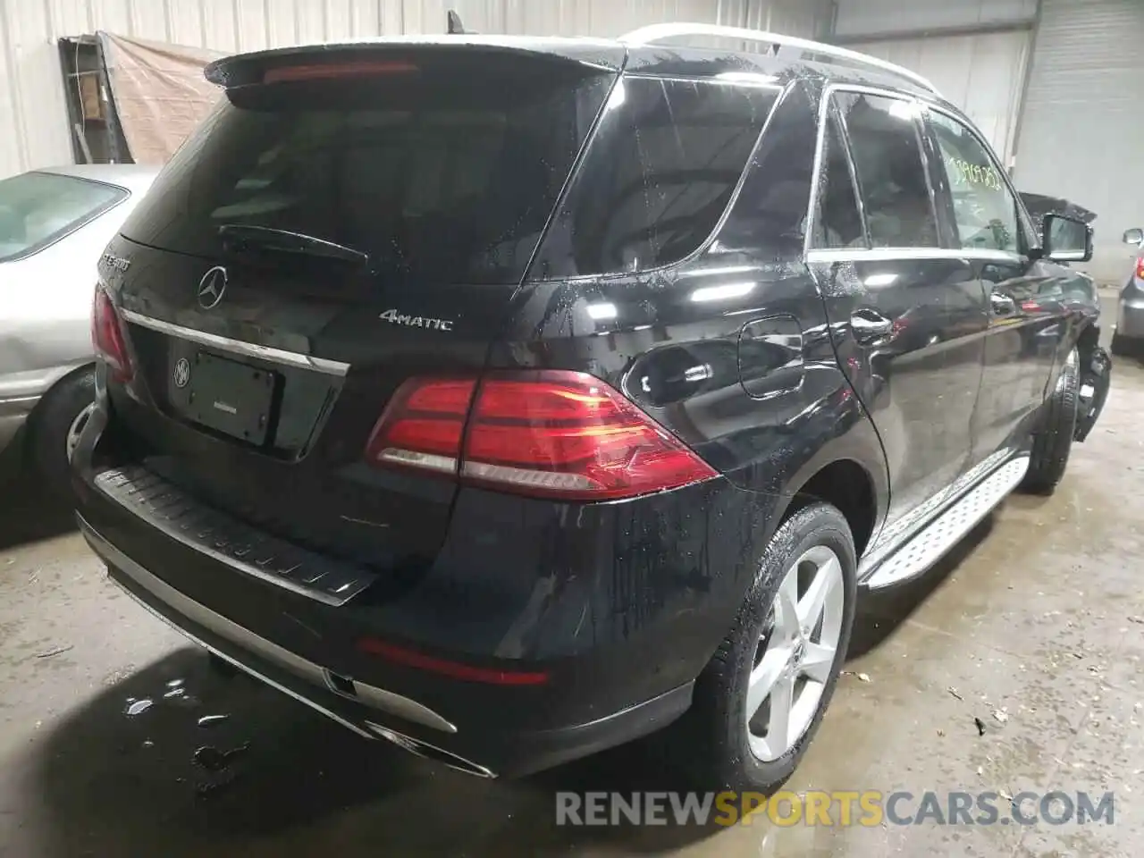 4 Photograph of a damaged car 4JGDA5GBXKB215374 MERCEDES-BENZ GLE-CLASS 2019