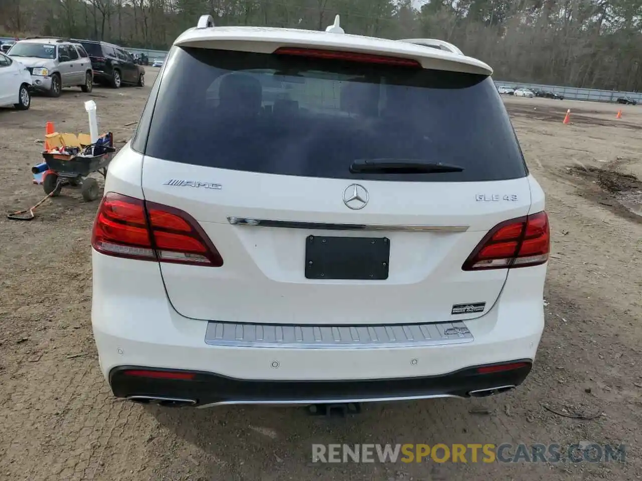 6 Photograph of a damaged car 4JGDA6EB7KB193360 MERCEDES-BENZ GLE-CLASS 2019