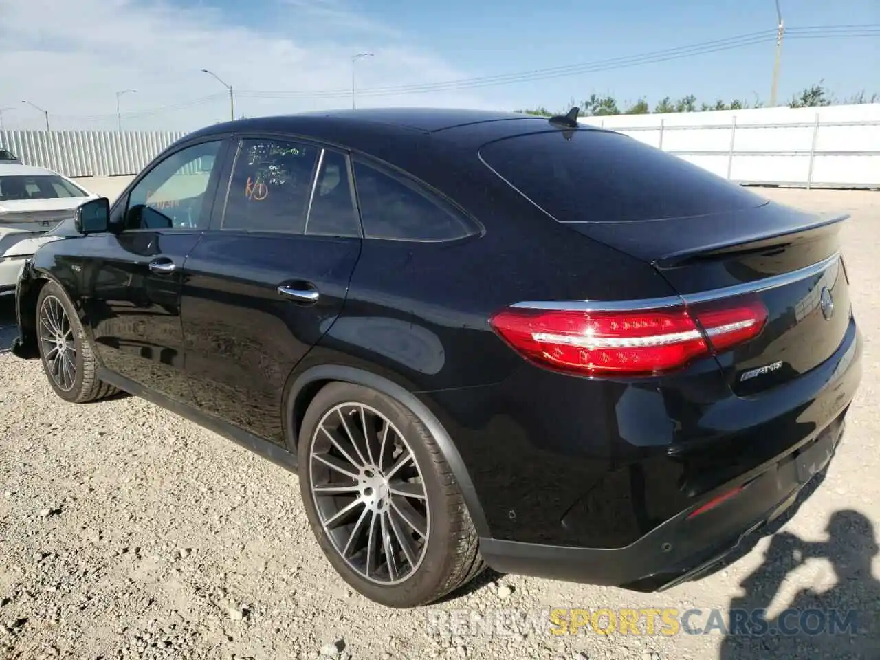 3 Photograph of a damaged car 4JGED6EB0KA137682 MERCEDES-BENZ GLE-CLASS 2019