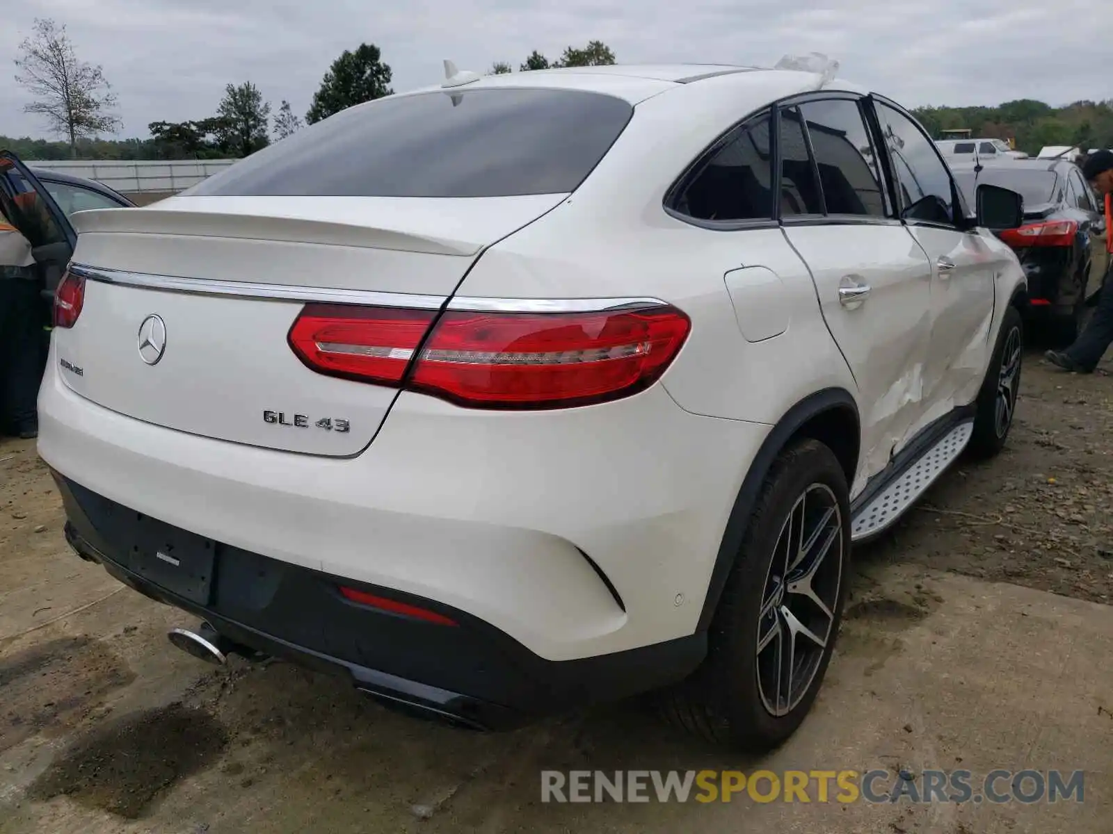 4 Фотография поврежденного автомобиля 4JGED6EB0KA139223 MERCEDES-BENZ GLE-CLASS 2019