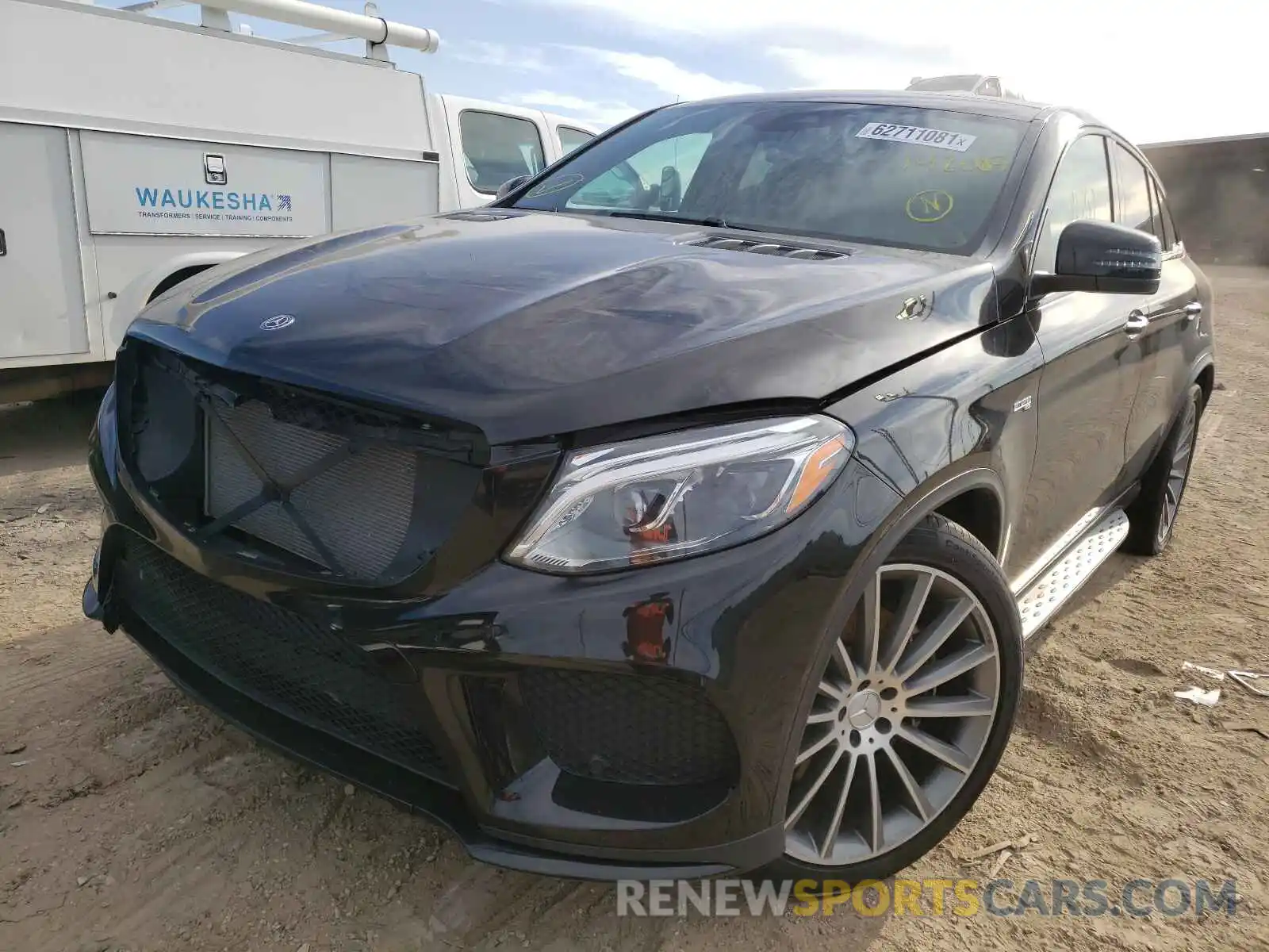 2 Photograph of a damaged car 4JGED6EB2KA142009 MERCEDES-BENZ GLE-CLASS 2019