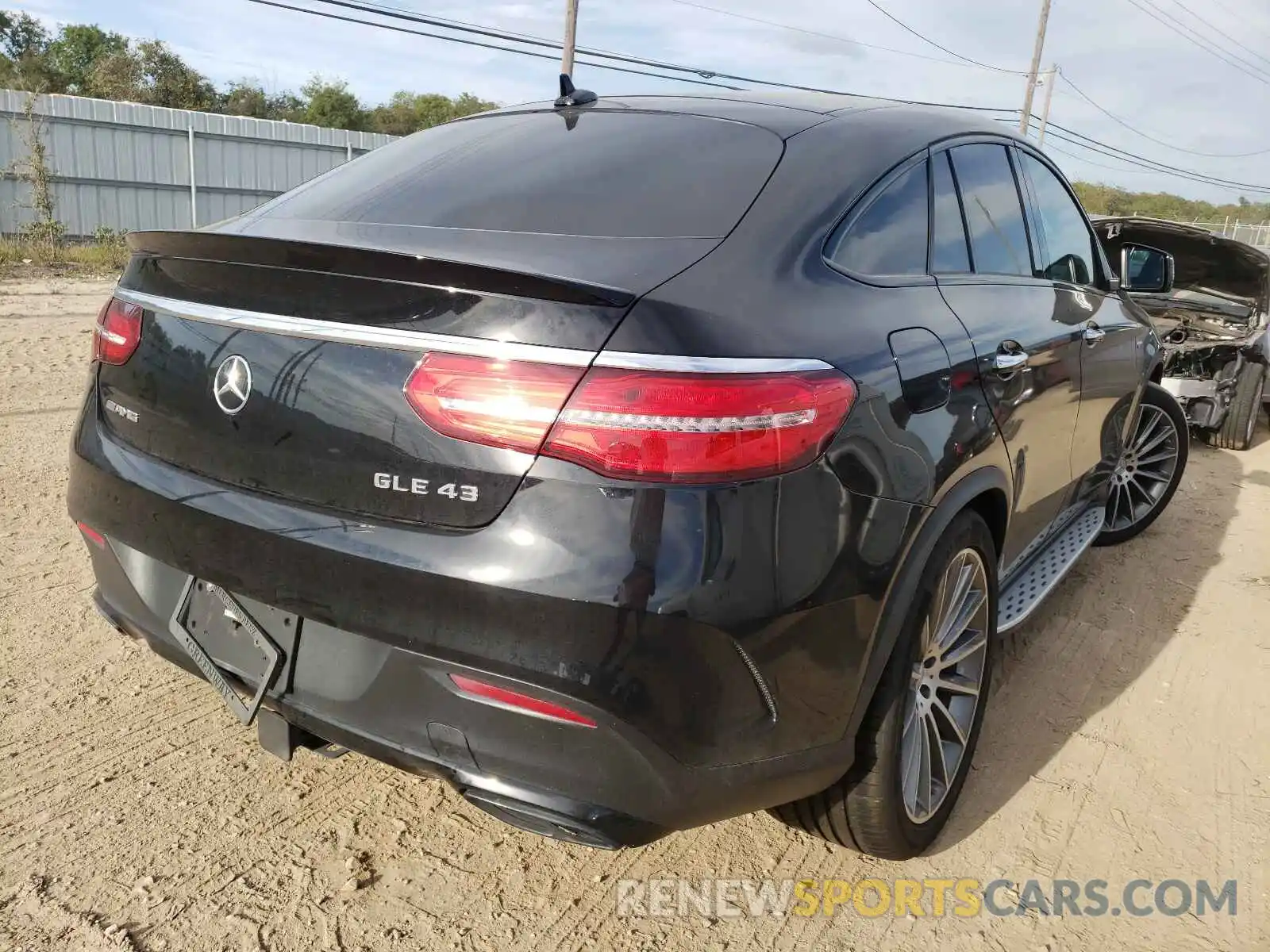 4 Photograph of a damaged car 4JGED6EB2KA142009 MERCEDES-BENZ GLE-CLASS 2019