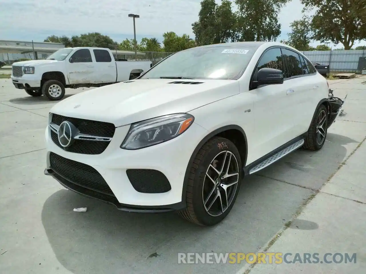 2 Photograph of a damaged car 4JGED6EB2KA151440 MERCEDES-BENZ GLE-CLASS 2019