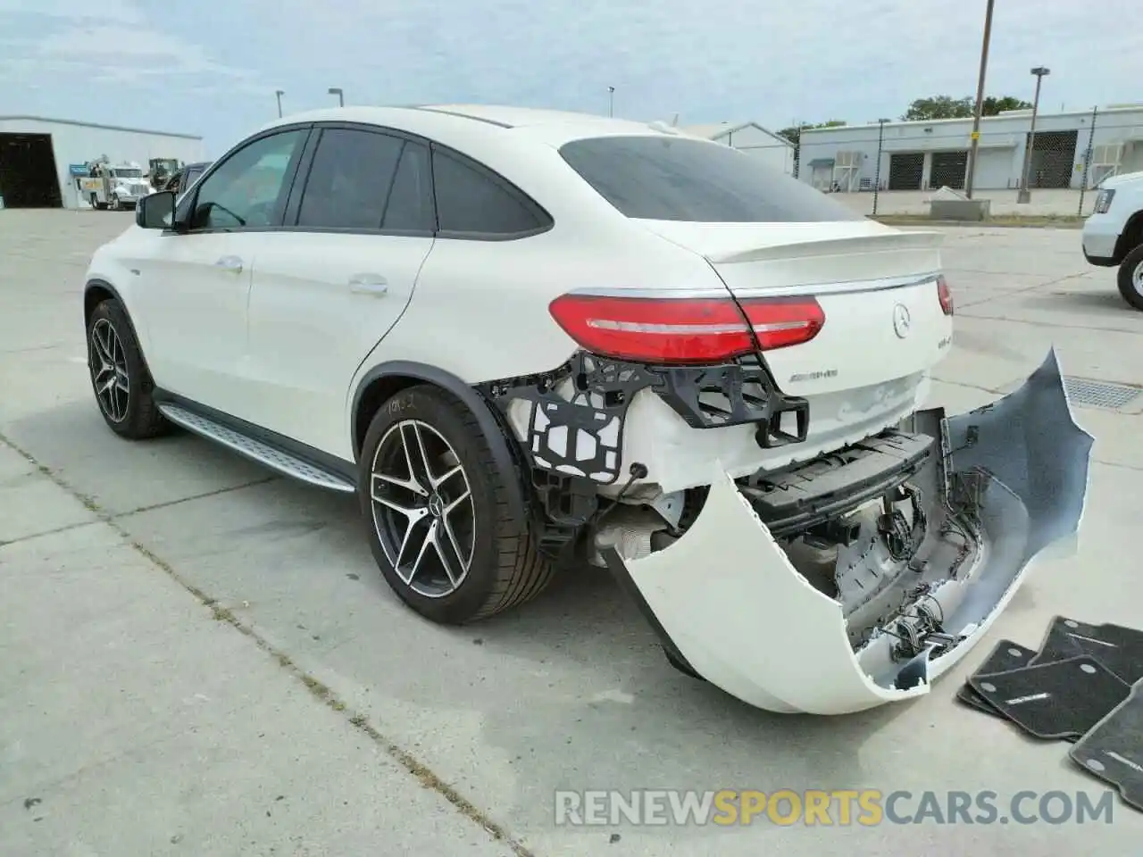 3 Photograph of a damaged car 4JGED6EB2KA151440 MERCEDES-BENZ GLE-CLASS 2019