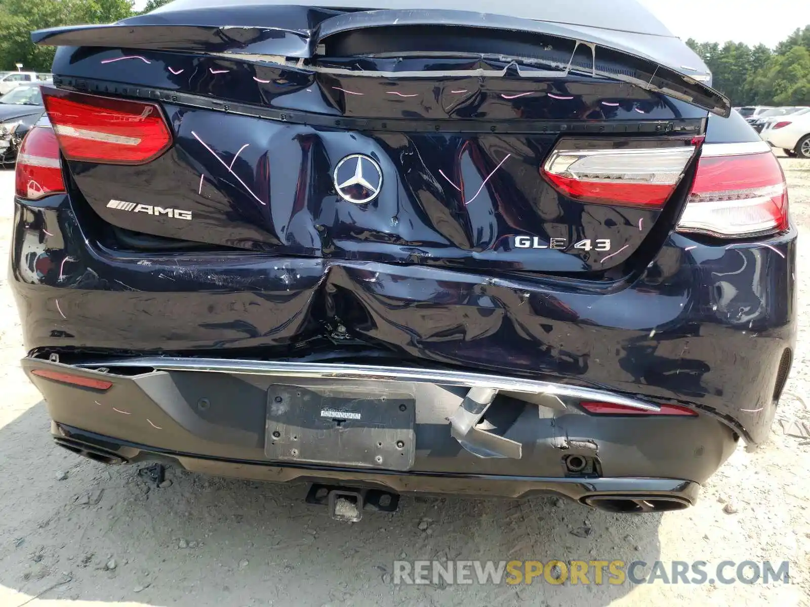 9 Photograph of a damaged car 4JGED6EB2KA153771 MERCEDES-BENZ GLE-CLASS 2019