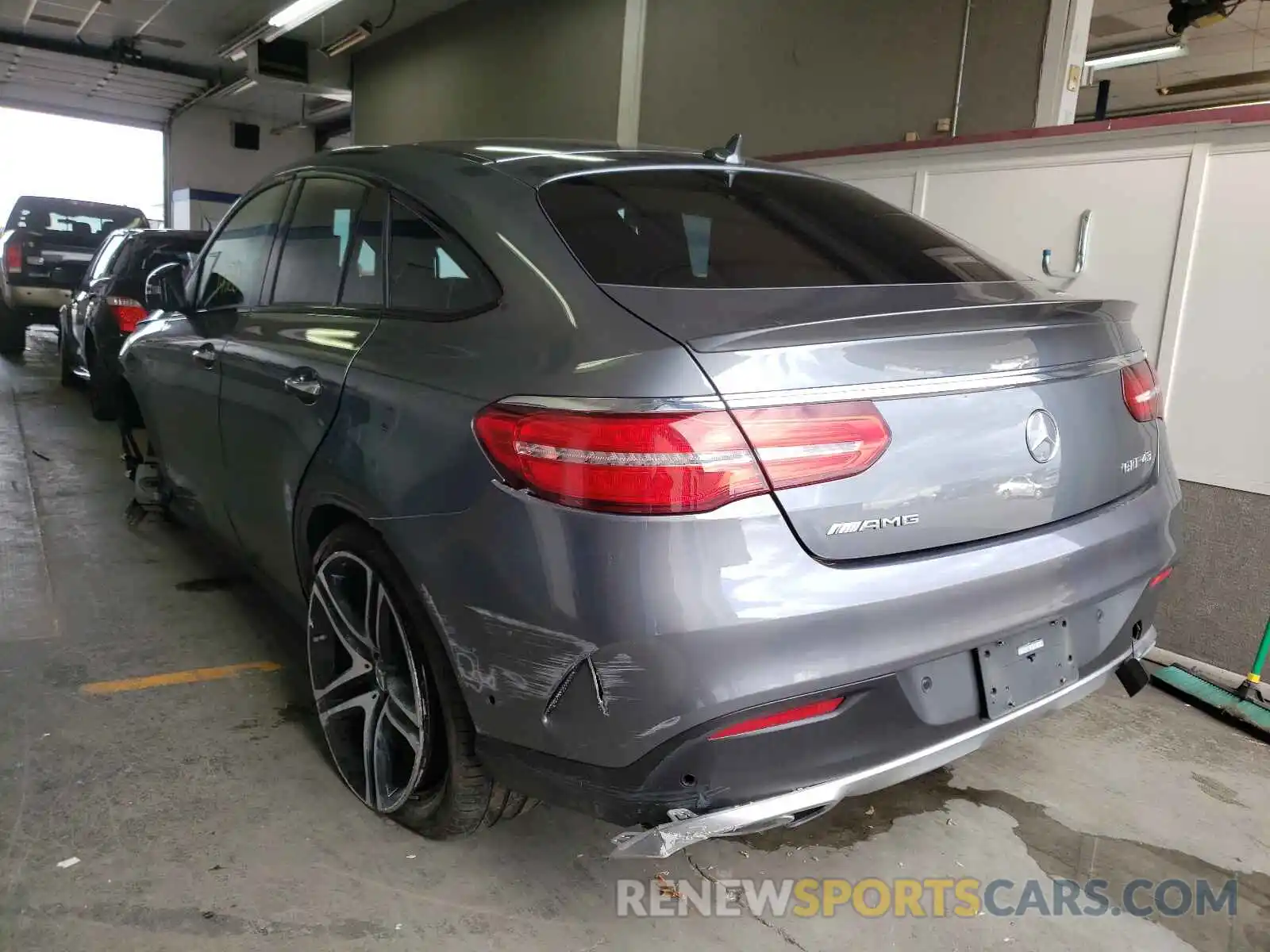 3 Photograph of a damaged car 4JGED6EB4KA135238 MERCEDES-BENZ GLE-CLASS 2019