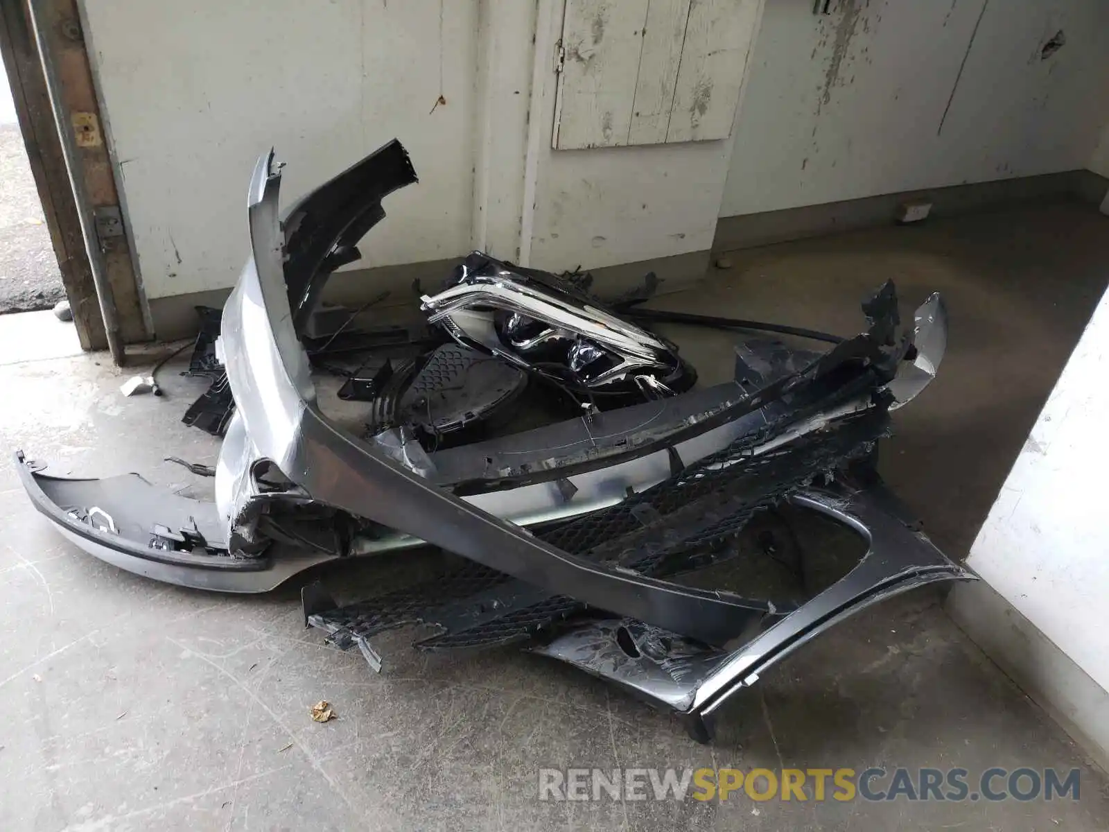 9 Photograph of a damaged car 4JGED6EB4KA135238 MERCEDES-BENZ GLE-CLASS 2019