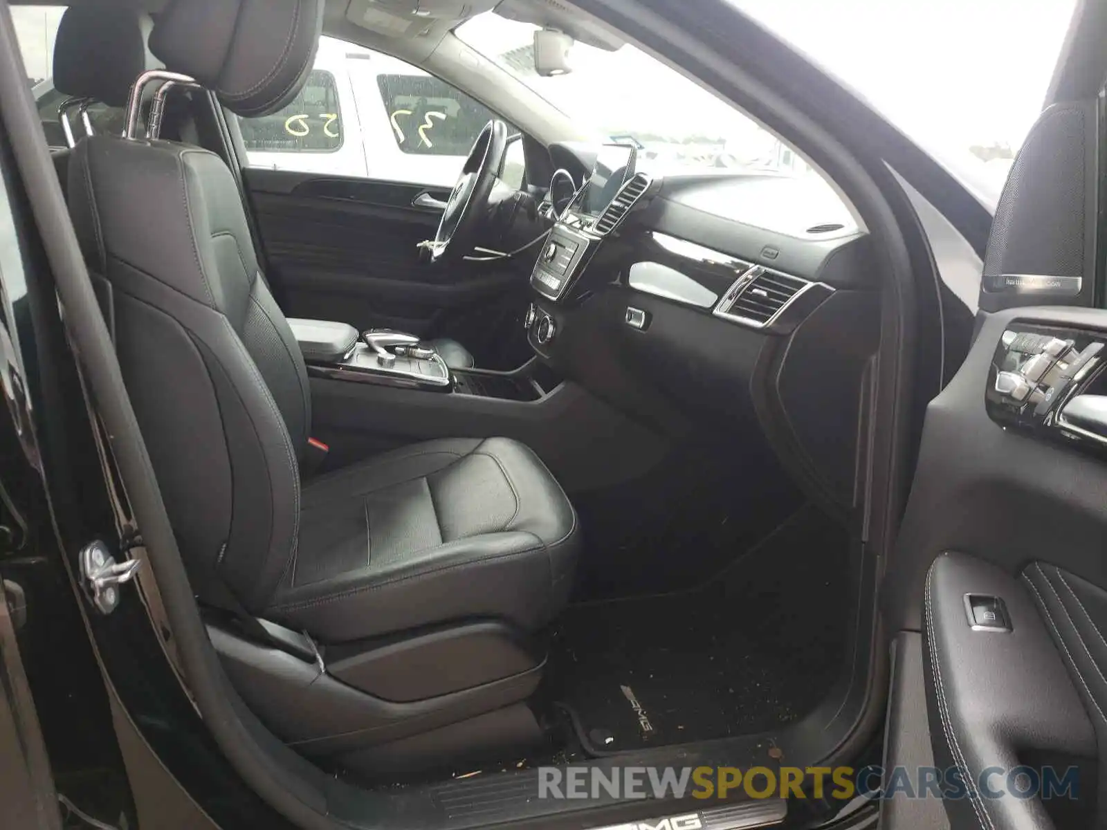 5 Photograph of a damaged car 4JGED6EBXKA125961 MERCEDES-BENZ GLE-CLASS 2019