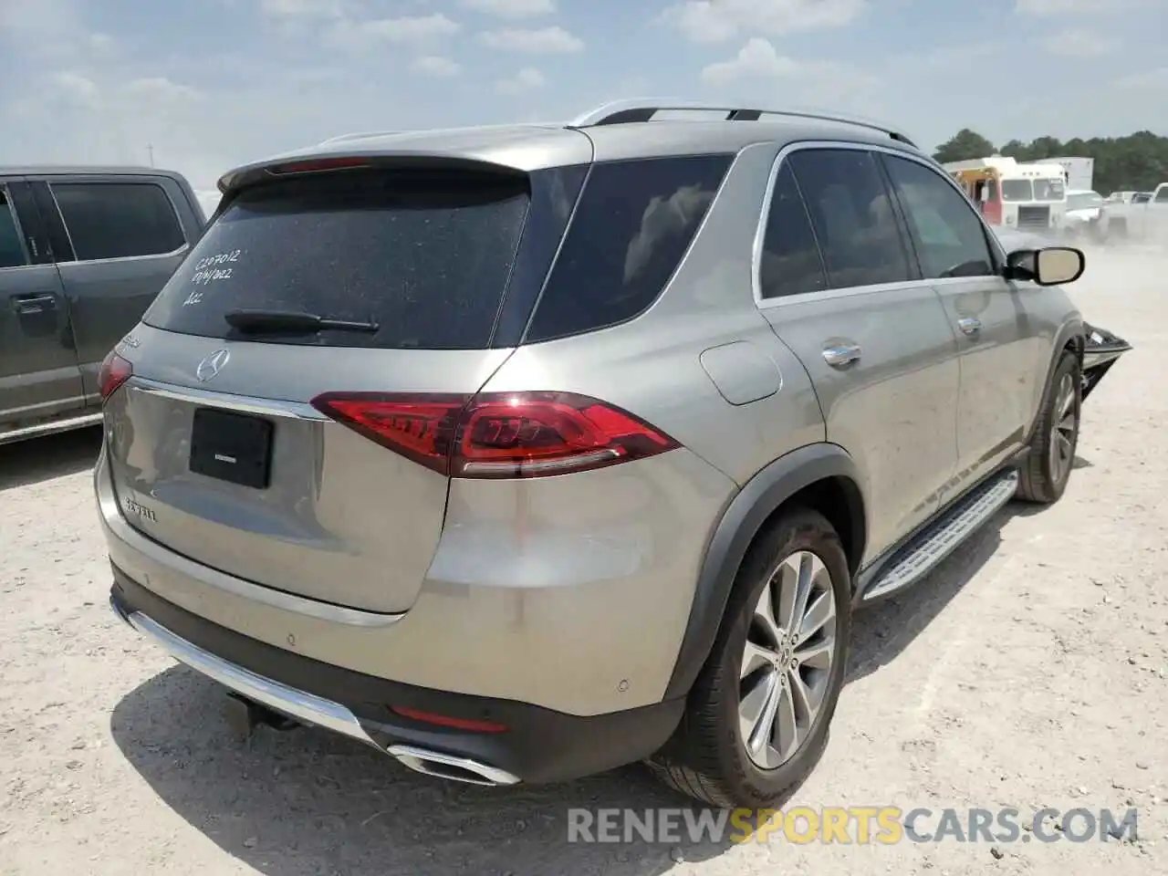 4 Photograph of a damaged car 4JGFB4JB0LA197449 MERCEDES-BENZ GLE-CLASS 2020