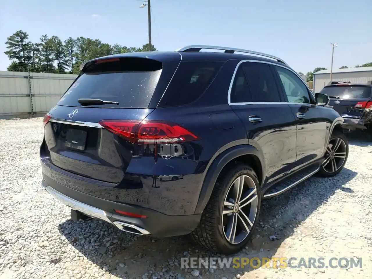 4 Photograph of a damaged car 4JGFB4JB0LA219241 MERCEDES-BENZ GLE-CLASS 2020