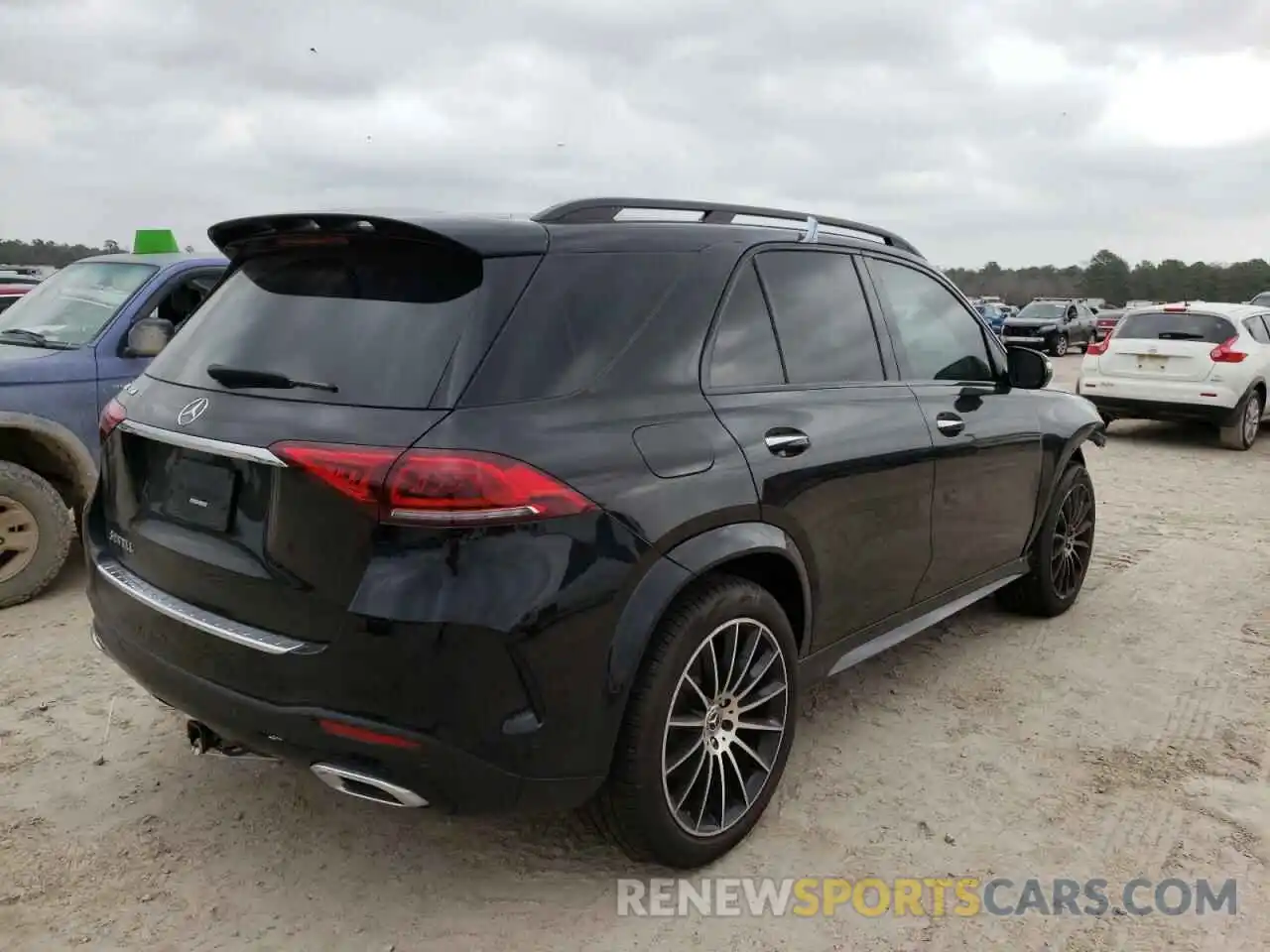 4 Photograph of a damaged car 4JGFB4JB0LA293713 MERCEDES-BENZ GLE-CLASS 2020