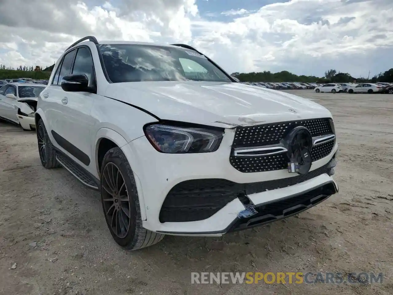 1 Photograph of a damaged car 4JGFB4JB1LA134182 MERCEDES-BENZ GLE-CLASS 2020