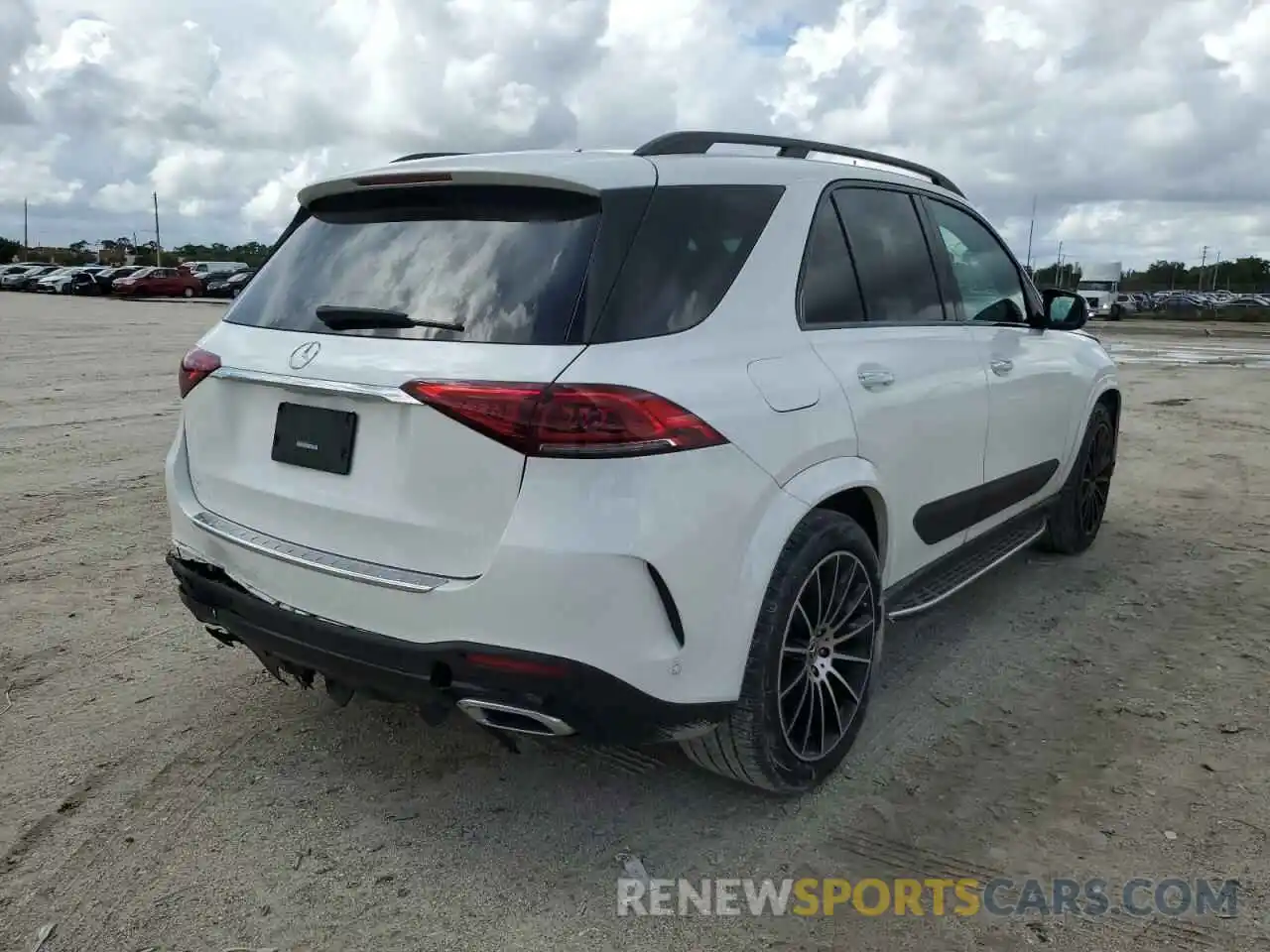 4 Photograph of a damaged car 4JGFB4JB1LA134182 MERCEDES-BENZ GLE-CLASS 2020