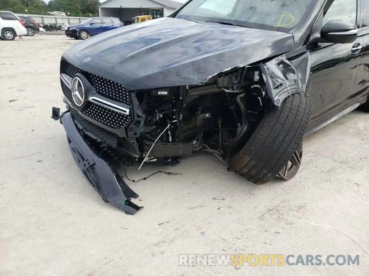 9 Photograph of a damaged car 4JGFB4JB1LA244875 MERCEDES-BENZ GLE-CLASS 2020