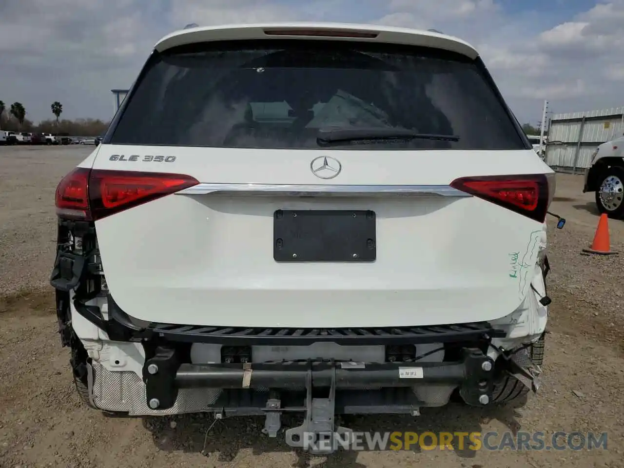 6 Photograph of a damaged car 4JGFB4JB2LA116774 MERCEDES-BENZ GLE-CLASS 2020