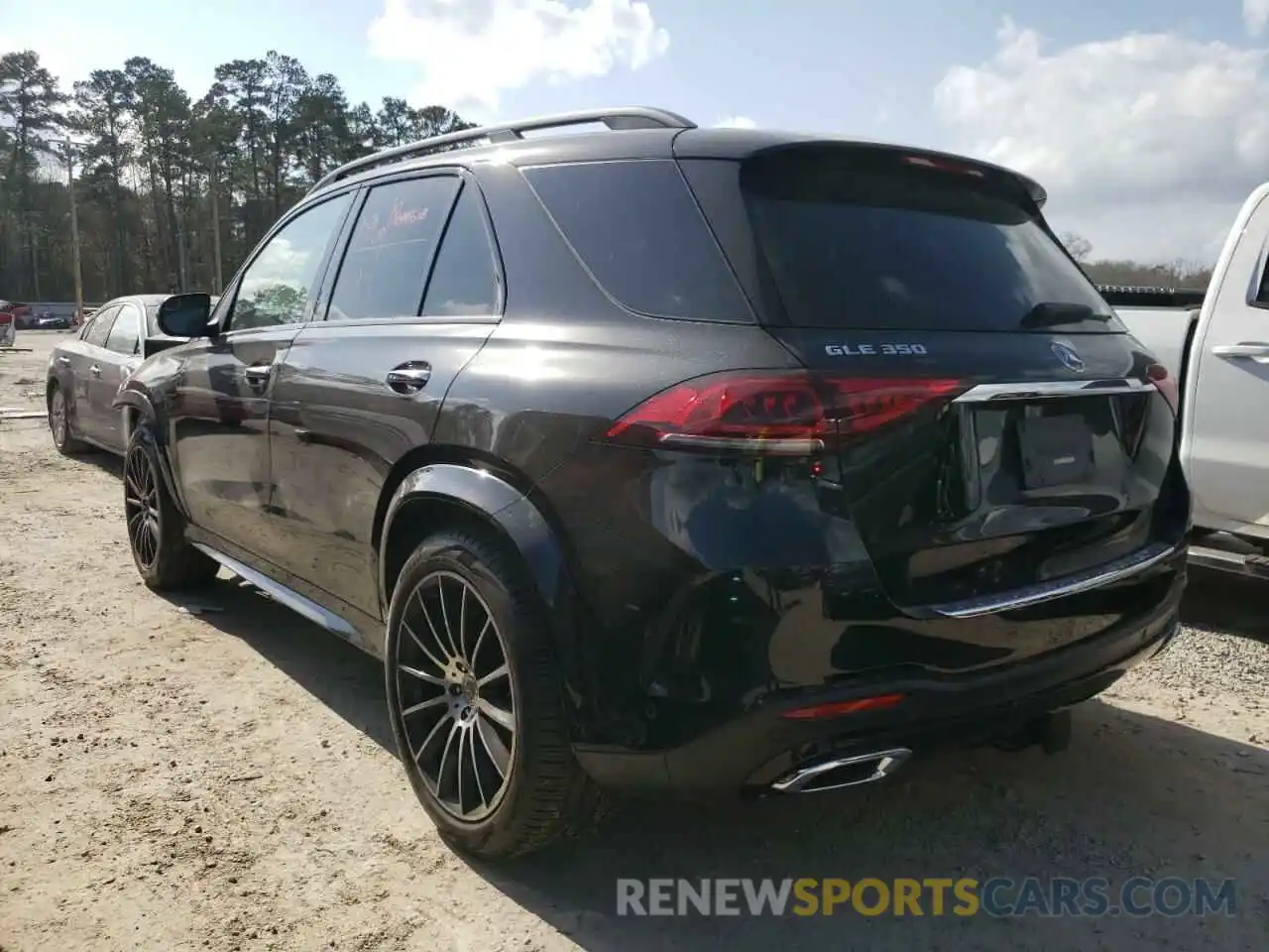 3 Photograph of a damaged car 4JGFB4JB2LA120436 MERCEDES-BENZ GLE-CLASS 2020