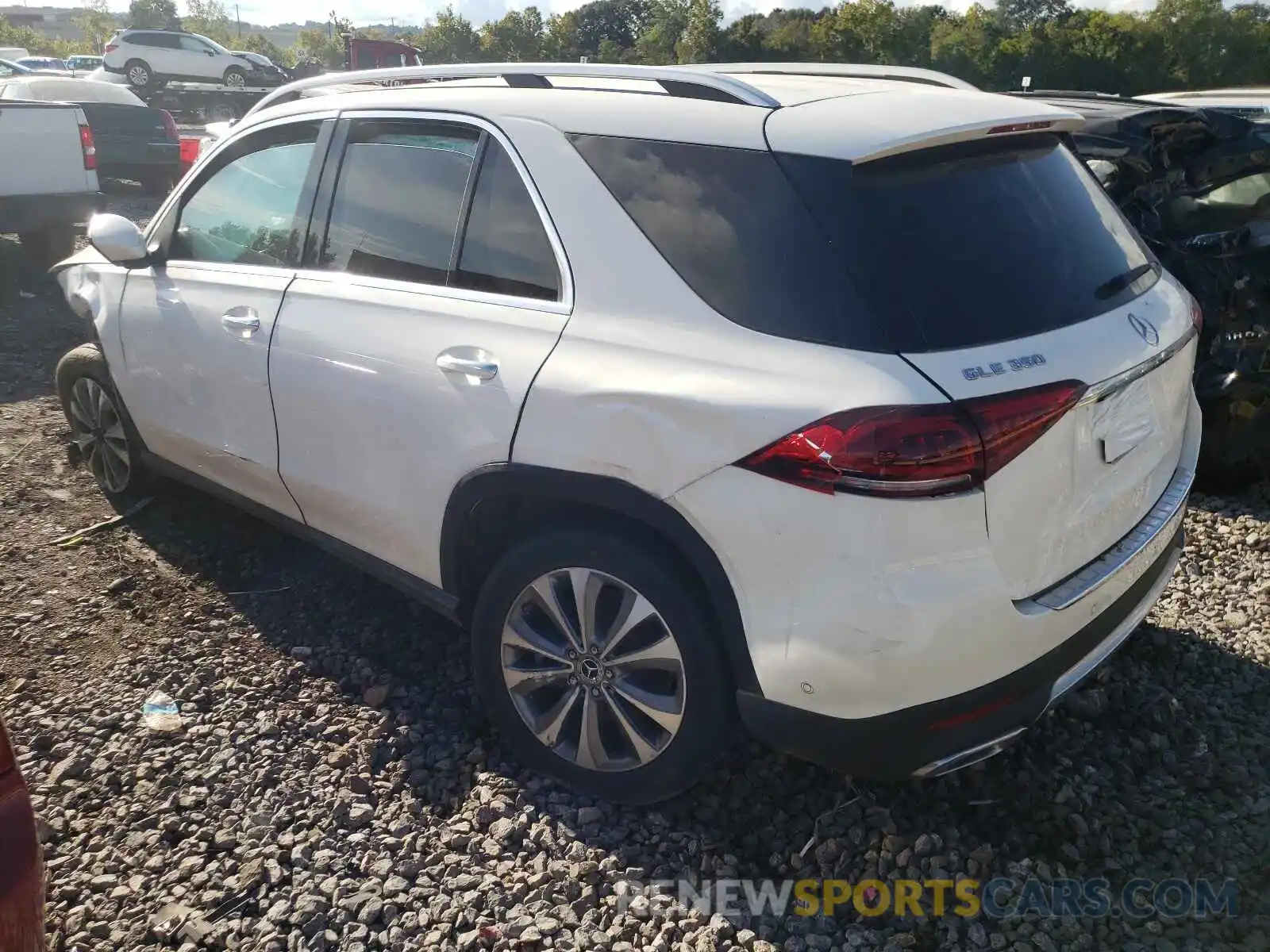 3 Photograph of a damaged car 4JGFB4JB2LA180670 MERCEDES-BENZ GLE-CLASS 2020