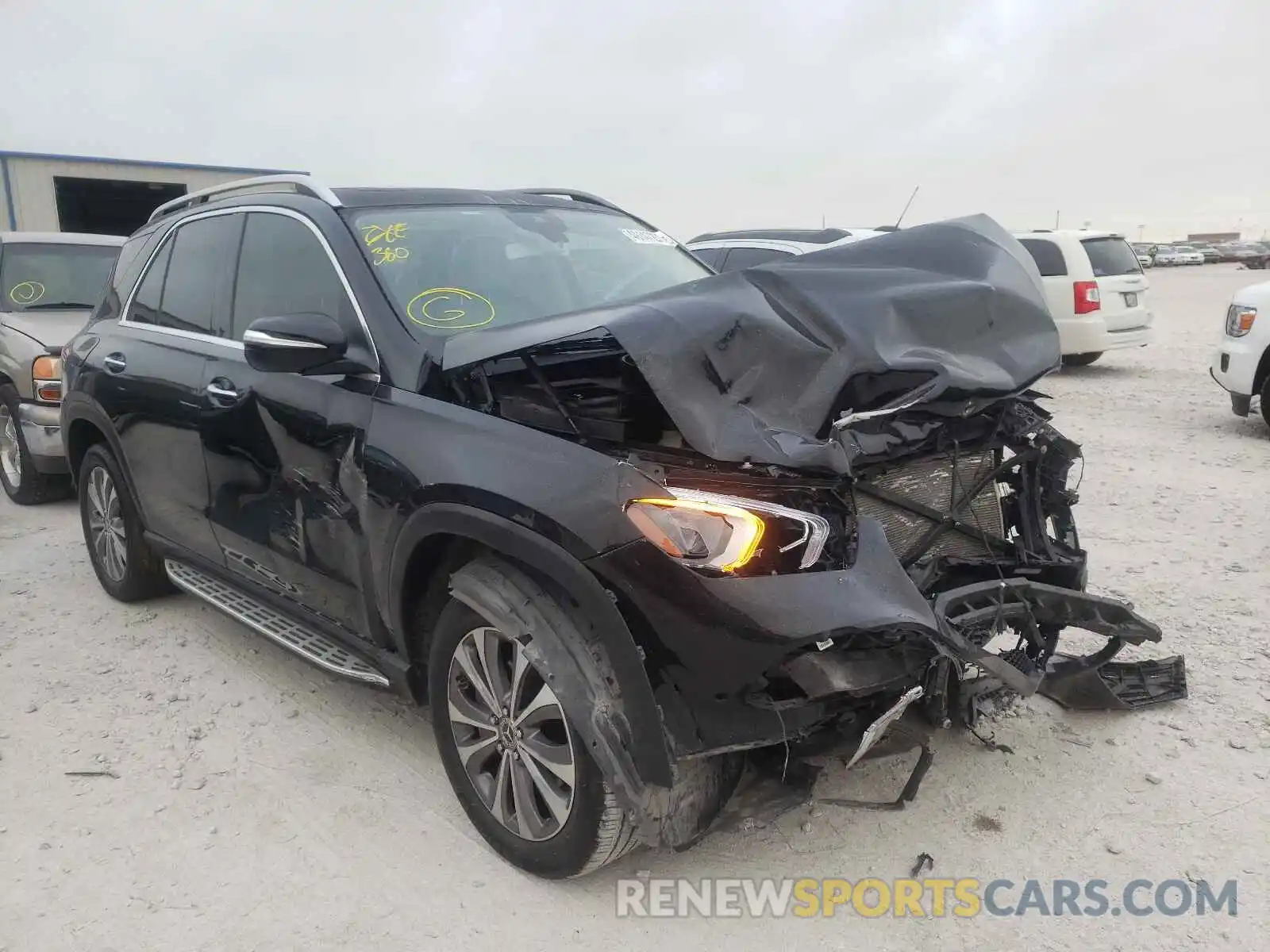 1 Photograph of a damaged car 4JGFB4JB2LA198120 MERCEDES-BENZ GLE-CLASS 2020