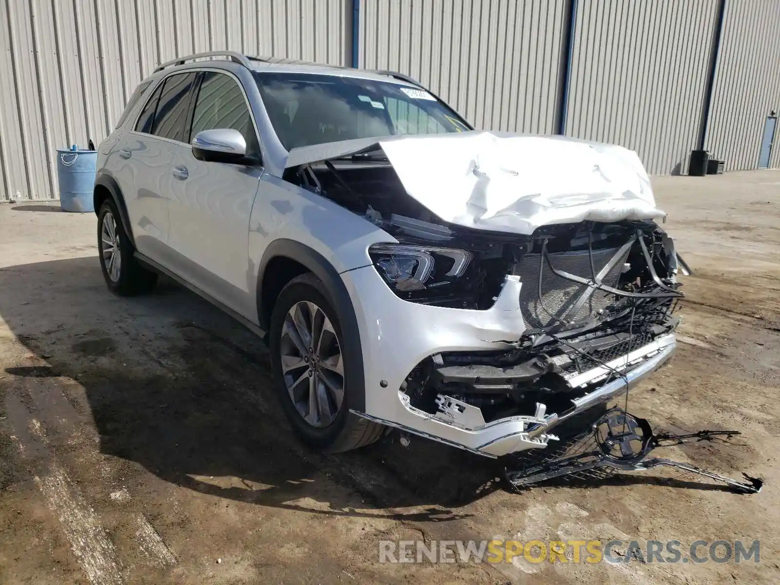 1 Photograph of a damaged car 4JGFB4JB2LA210881 MERCEDES-BENZ GLE-CLASS 2020