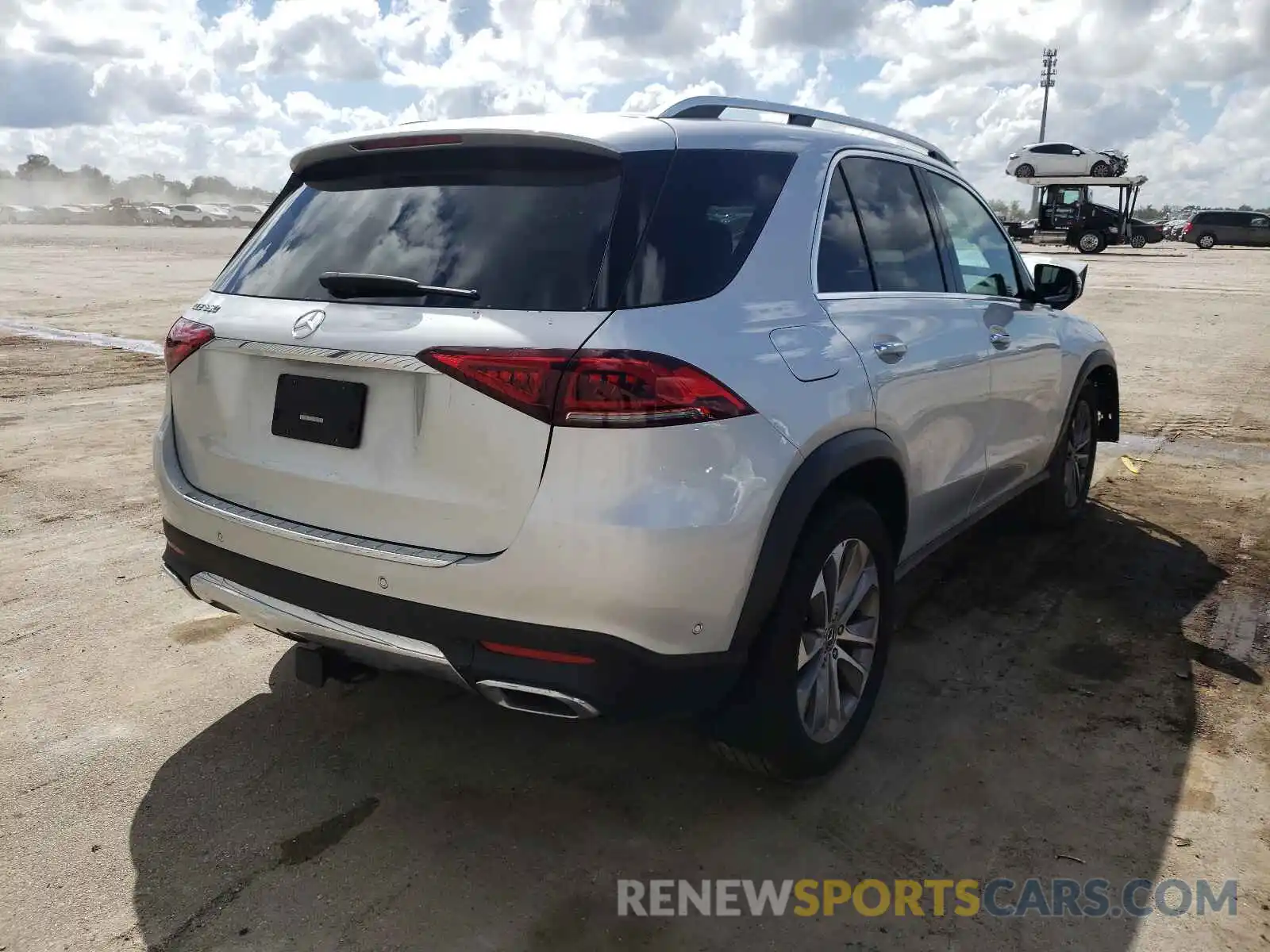 4 Photograph of a damaged car 4JGFB4JB2LA210881 MERCEDES-BENZ GLE-CLASS 2020