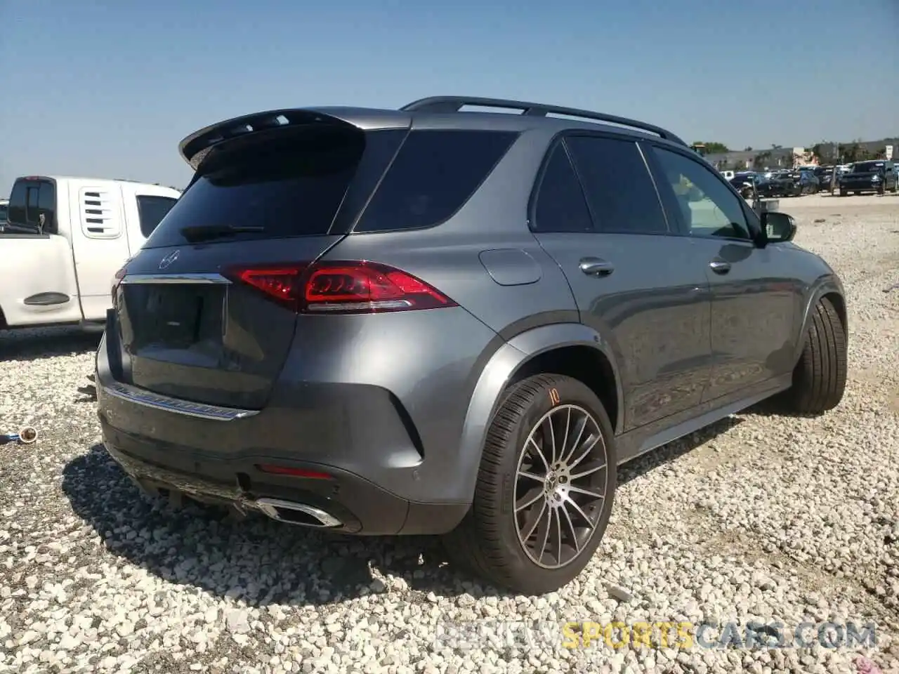 4 Photograph of a damaged car 4JGFB4JB4LA105629 MERCEDES-BENZ GLE-CLASS 2020